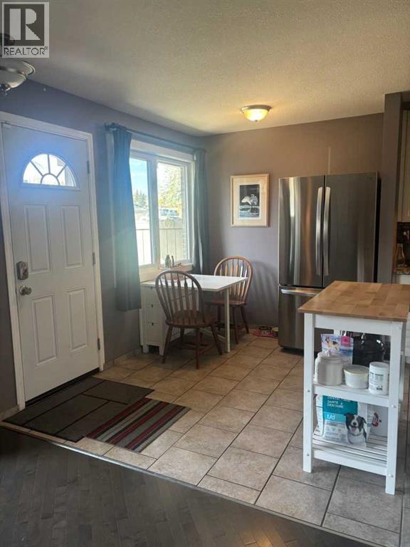 Single Family House for Sale in    Avenue NW Huntington Hills Calgary 