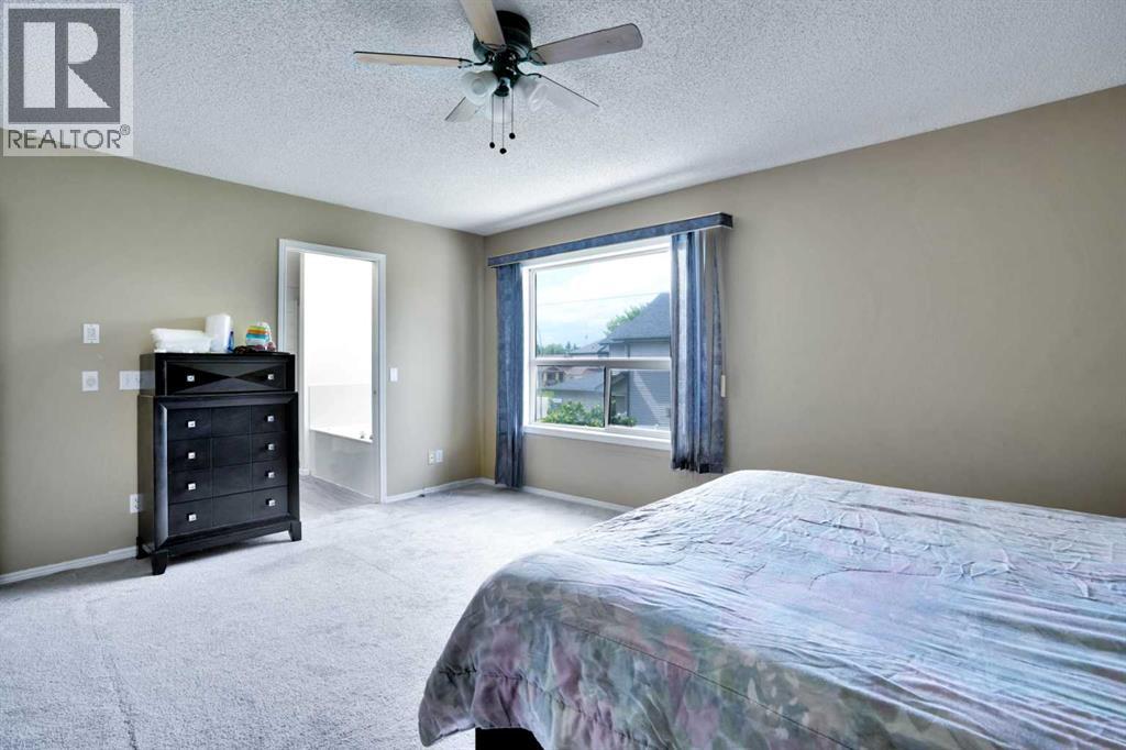 Single Family House for Sale in  Chaparral Drive SE Chaparral Calgary 