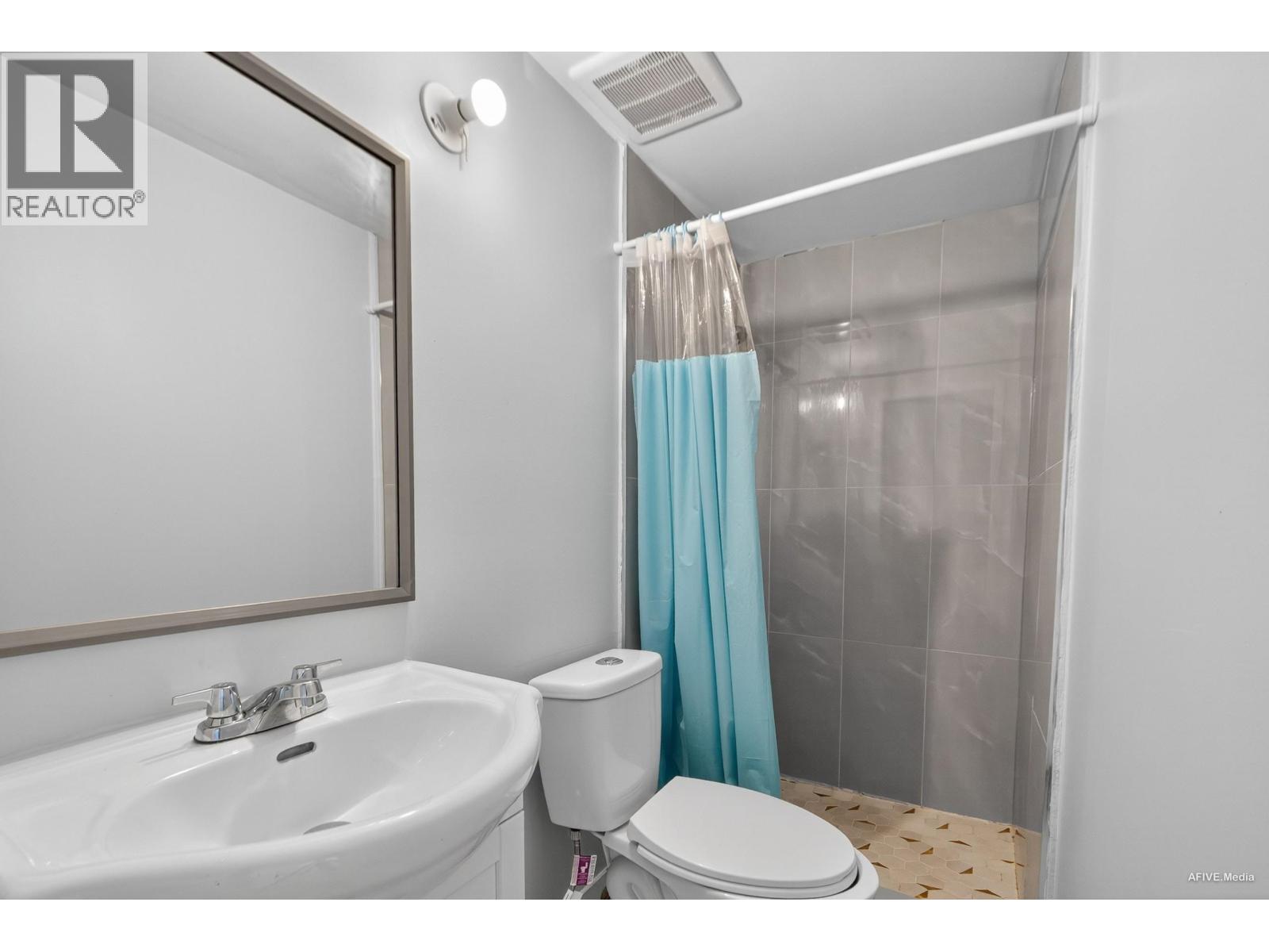 7561 ANGUS DRIVE, Vancouver