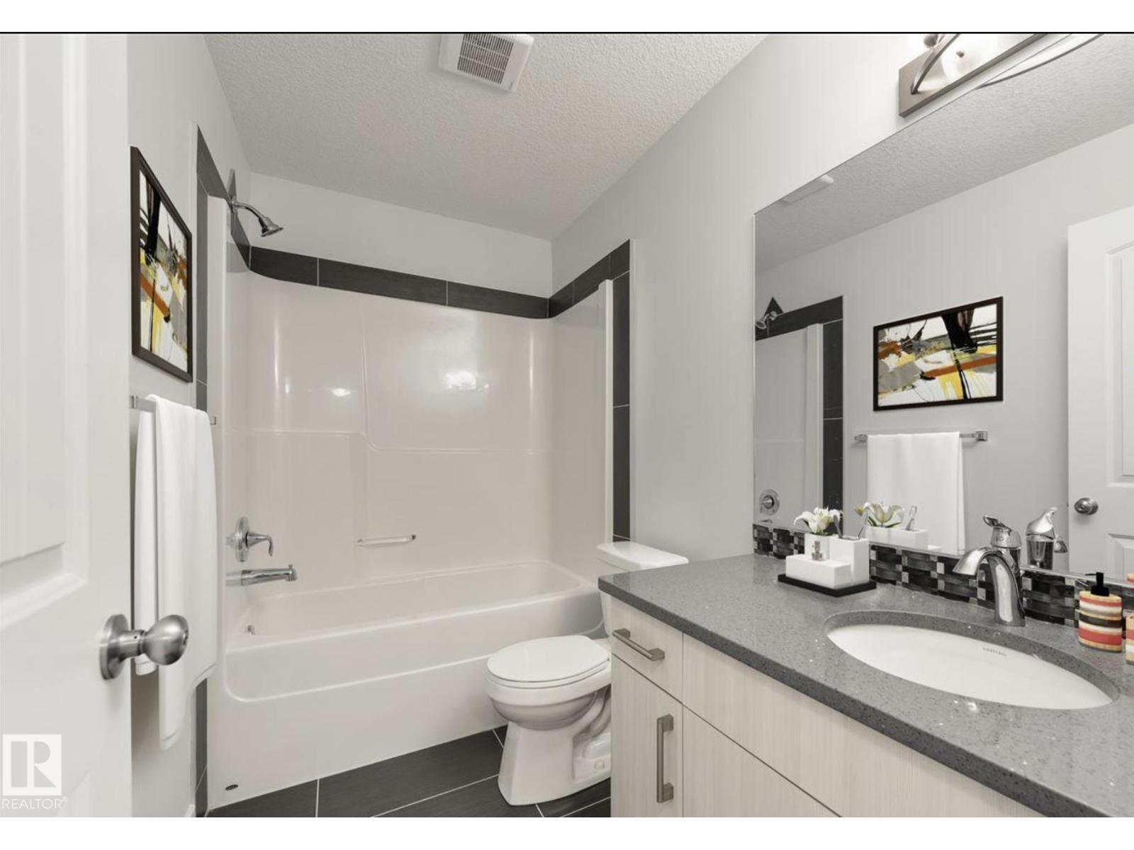 #35 723 172 ST SW, Edmonton