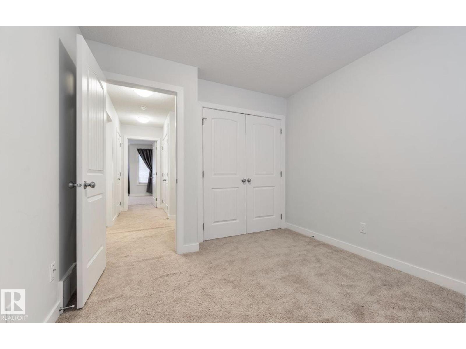 #35 723 172 ST SW, Edmonton