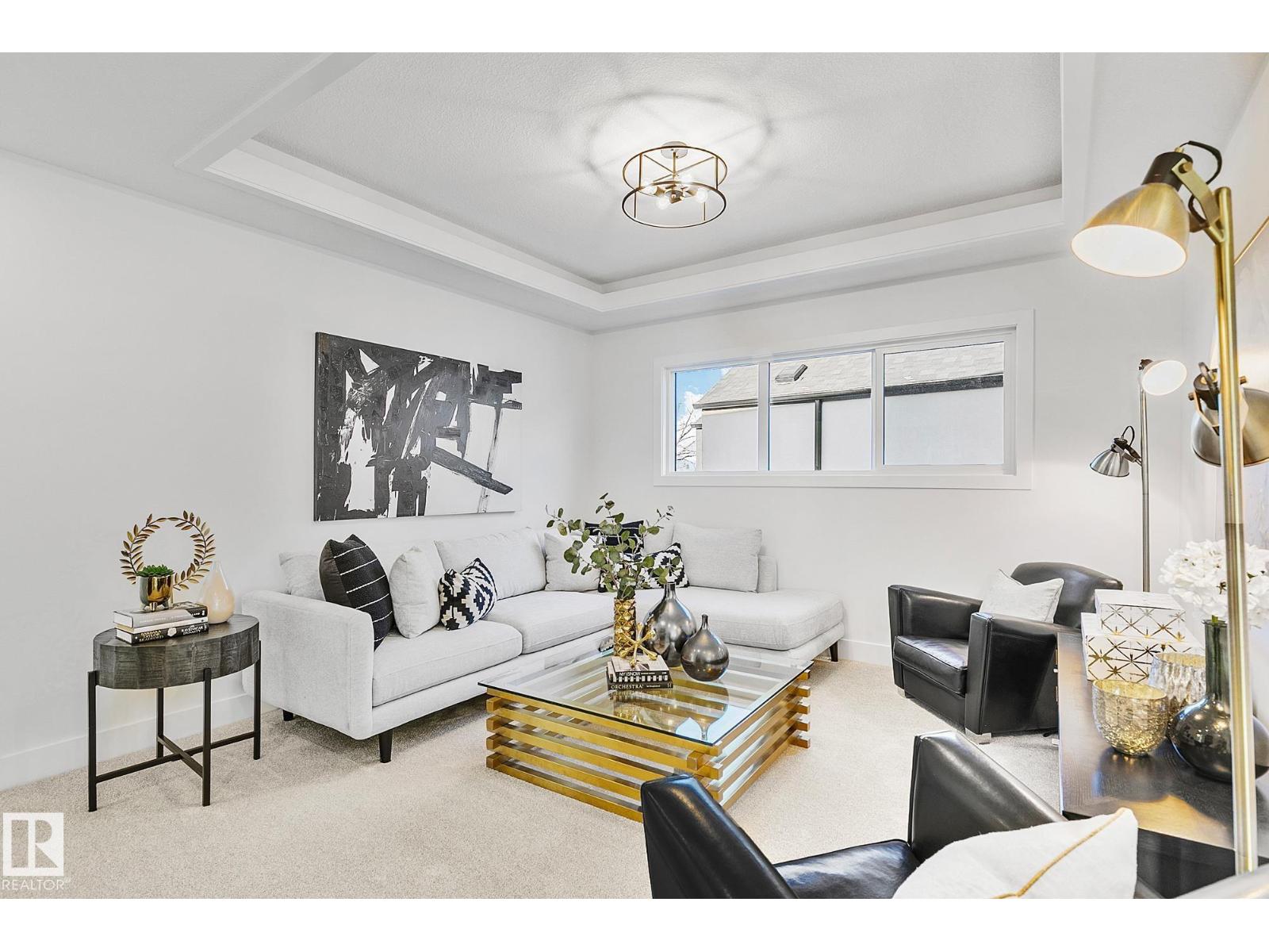 10404 70 ST NW, Edmonton