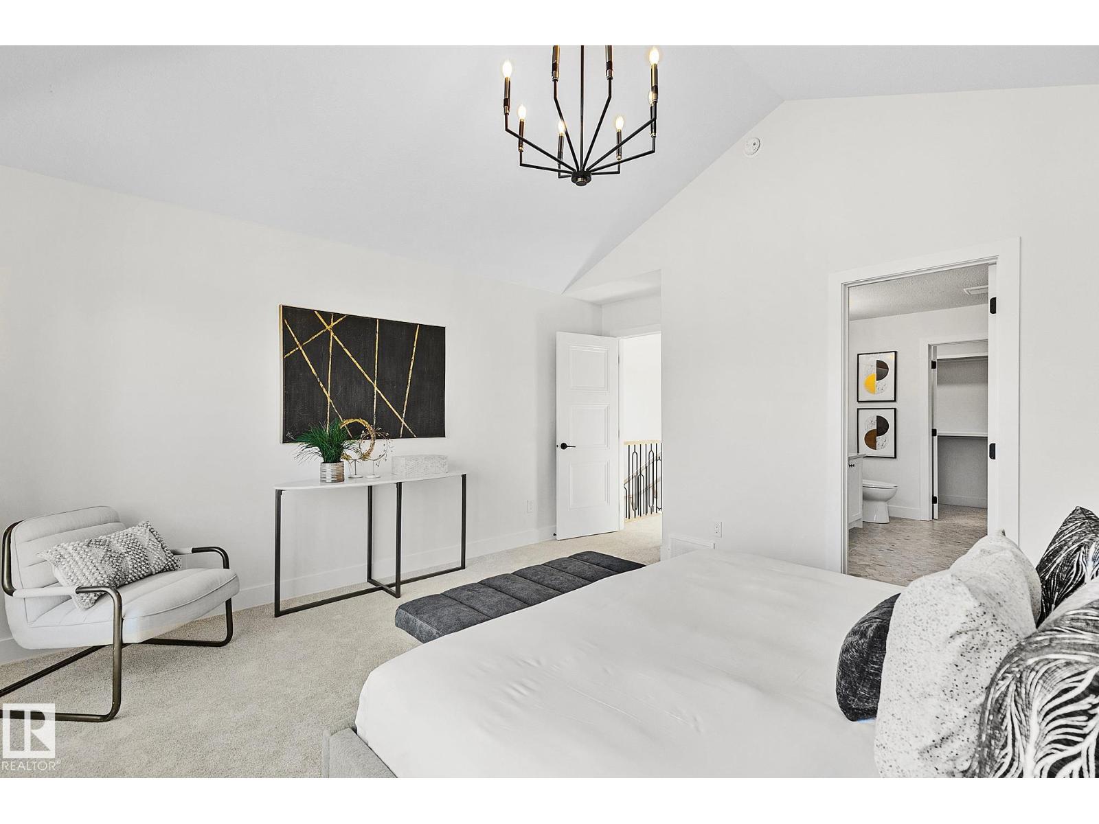 10404 70 ST NW, Edmonton