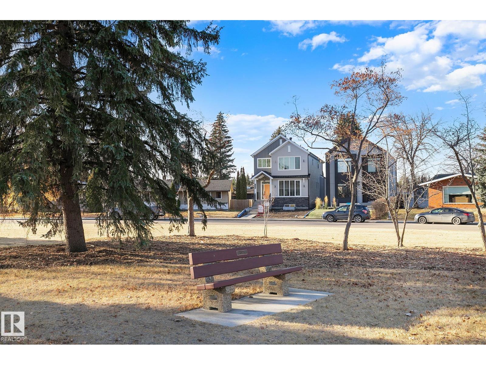 10404 70 ST NW, Edmonton