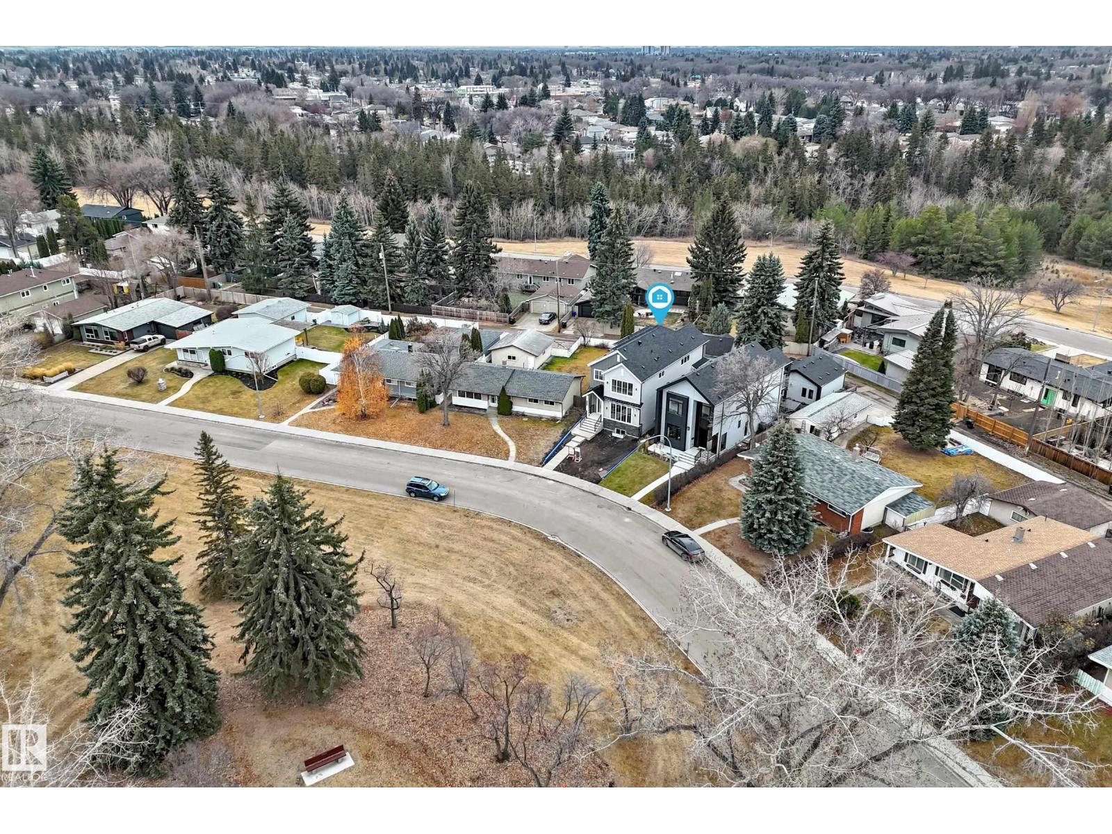 10404 70 ST NW, Edmonton