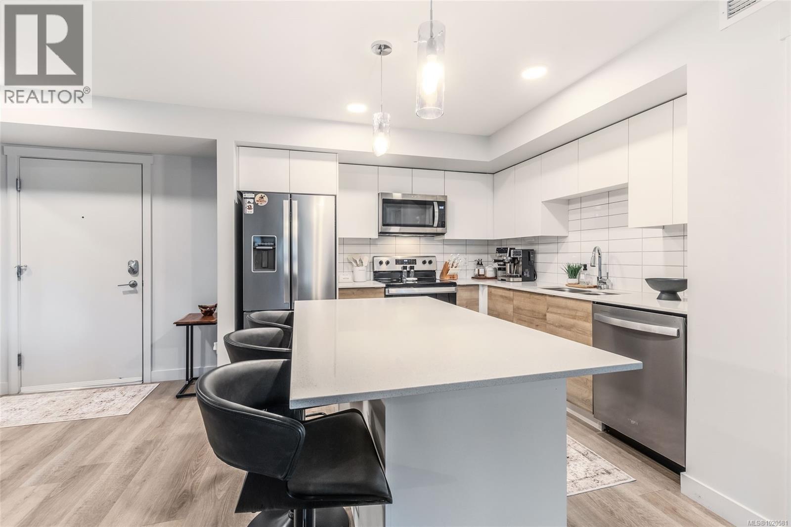 202 4820 Cedar Ridge Pl, Nanaimo