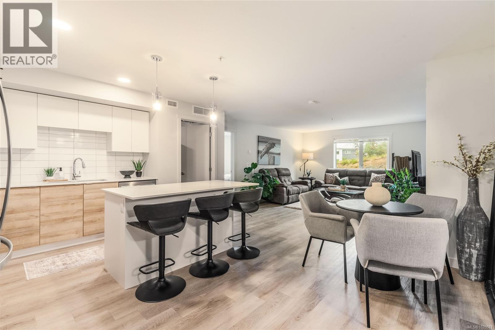 202 4820 Cedar Ridge Pl, Nanaimo