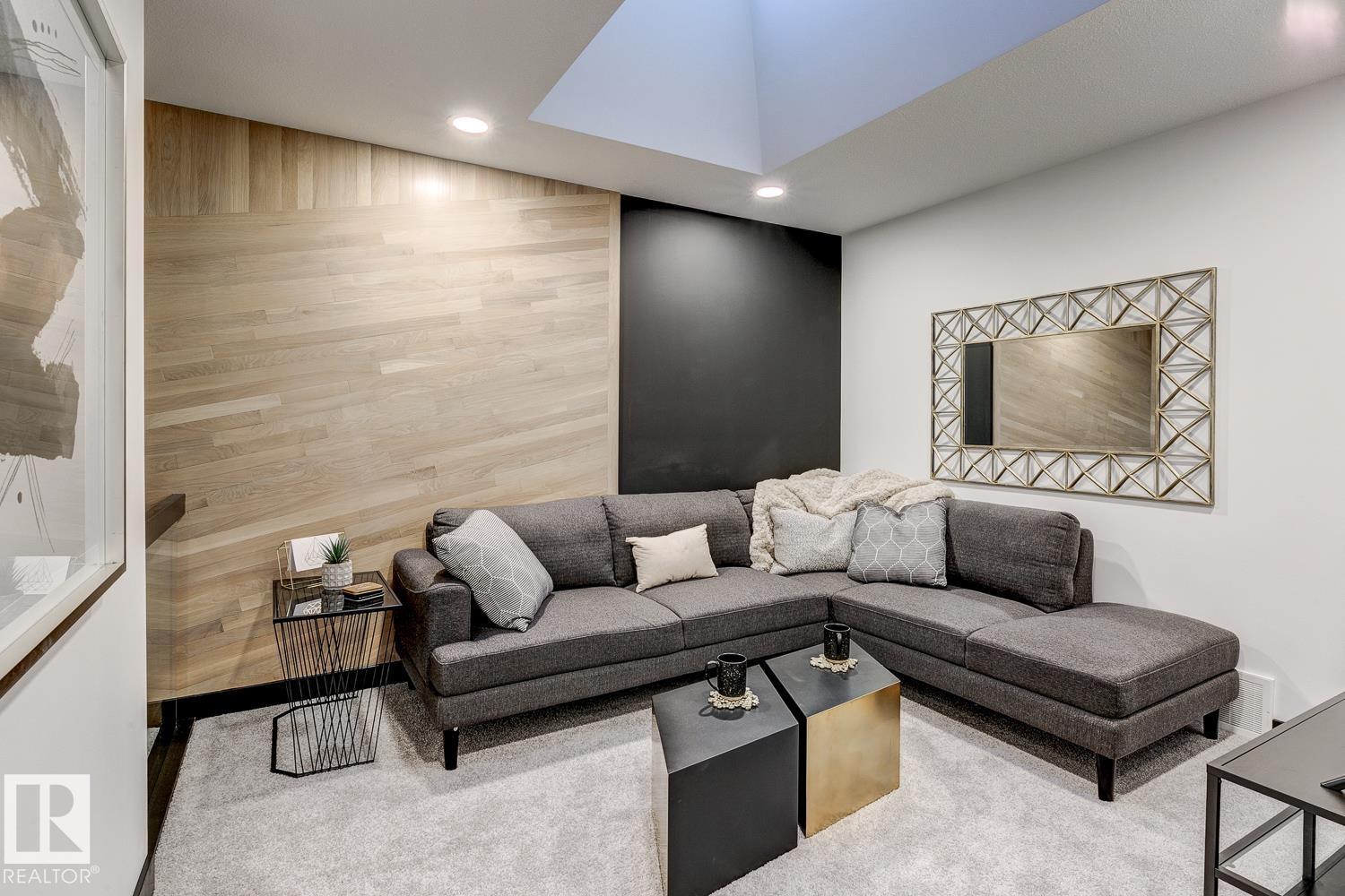 4168 Kinglet Drive NW, Edmonton