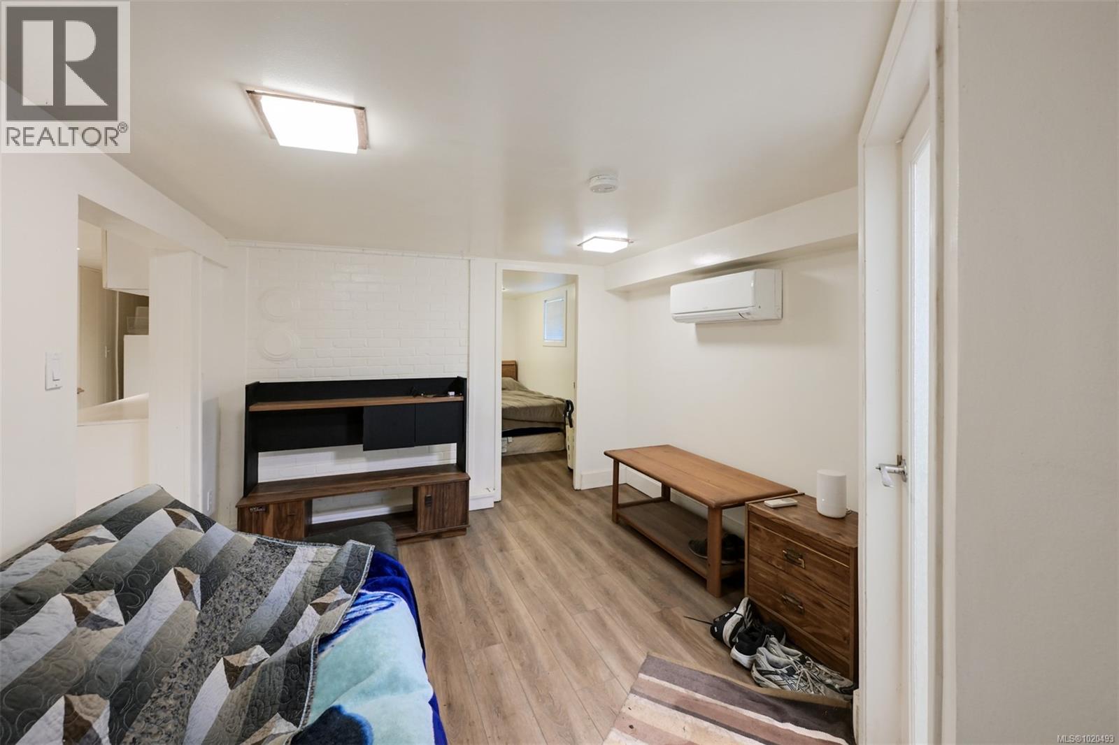  3312 Kingsley Street, Saanich