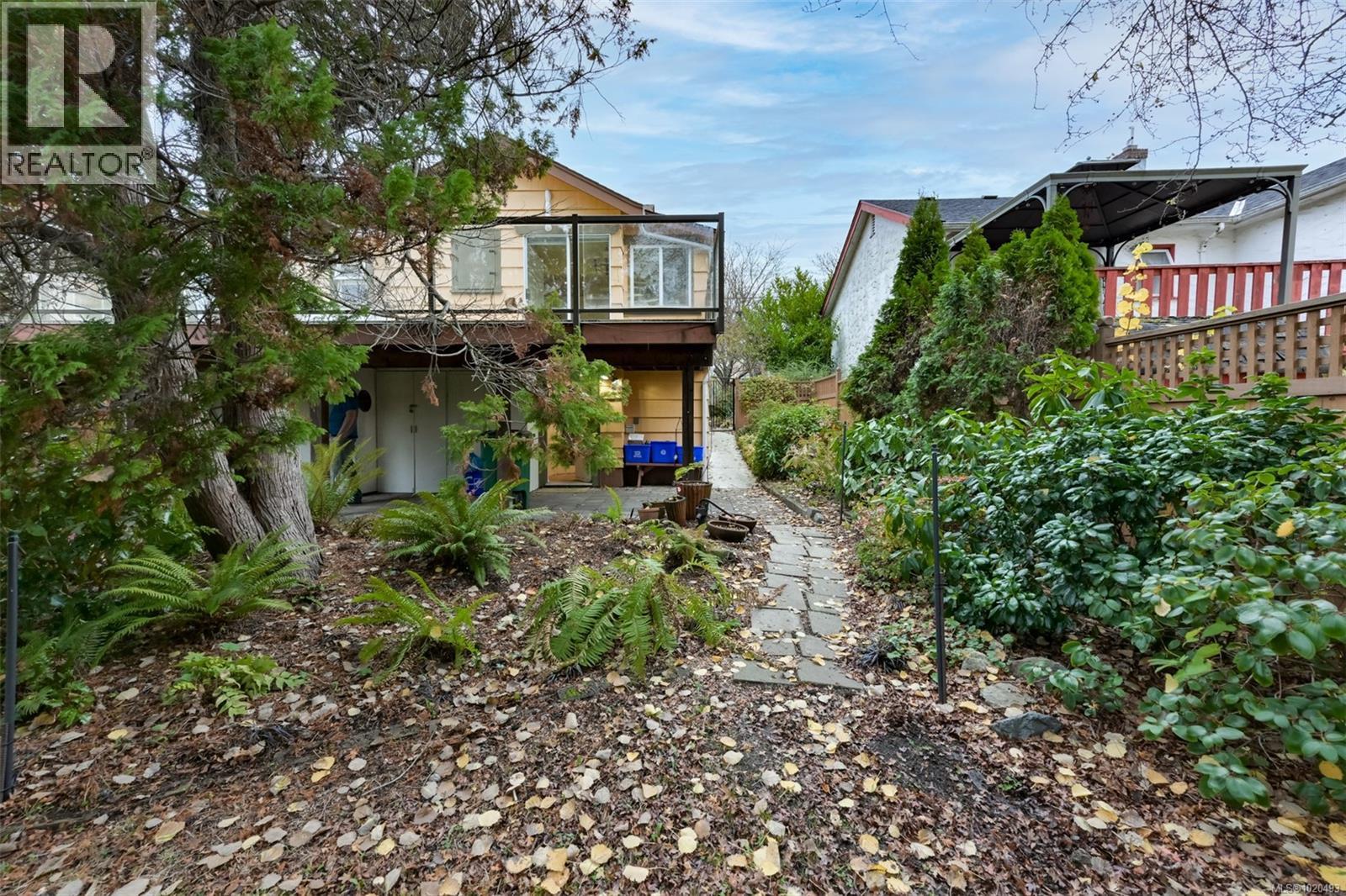  3312 Kingsley Street, Saanich