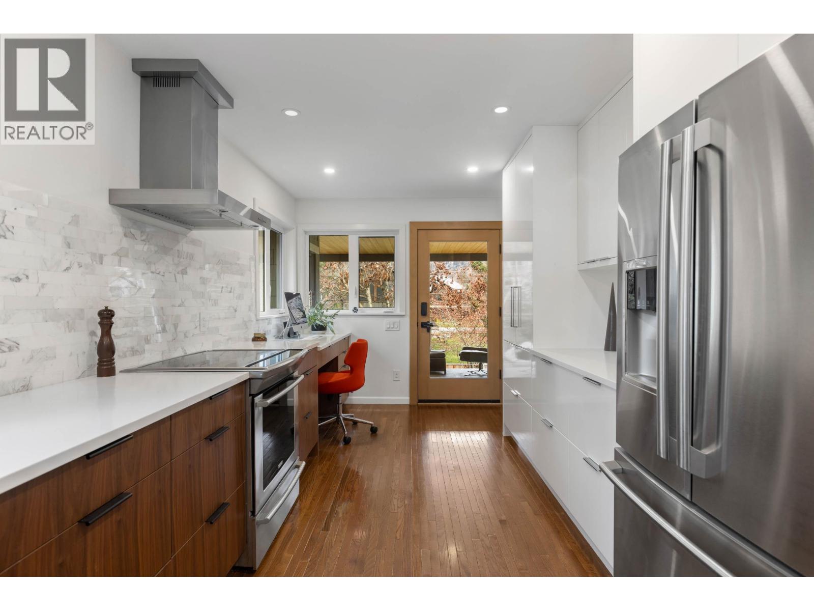 1469 OLIVE STREET, Pemberton