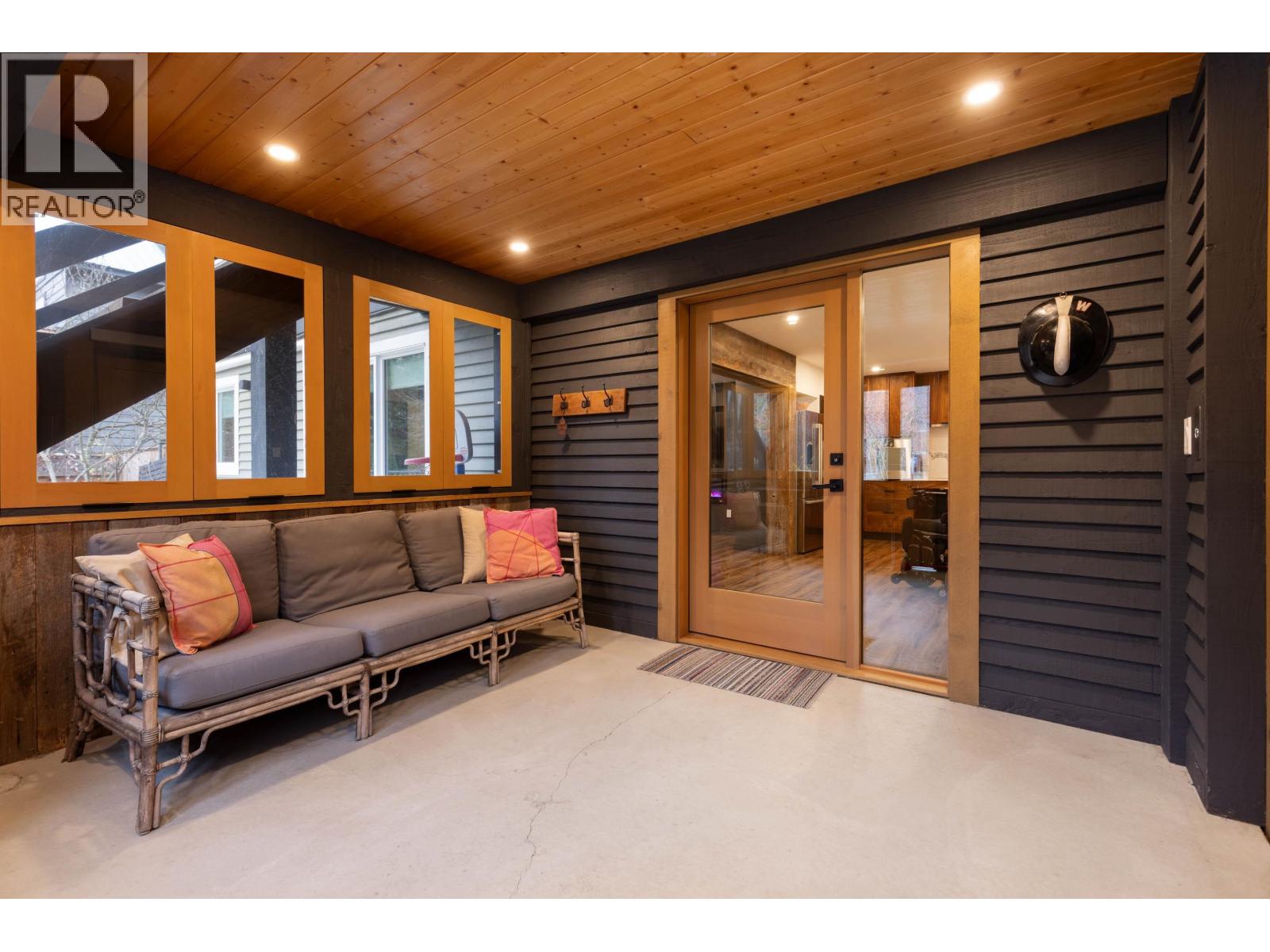 1469 OLIVE STREET, Pemberton