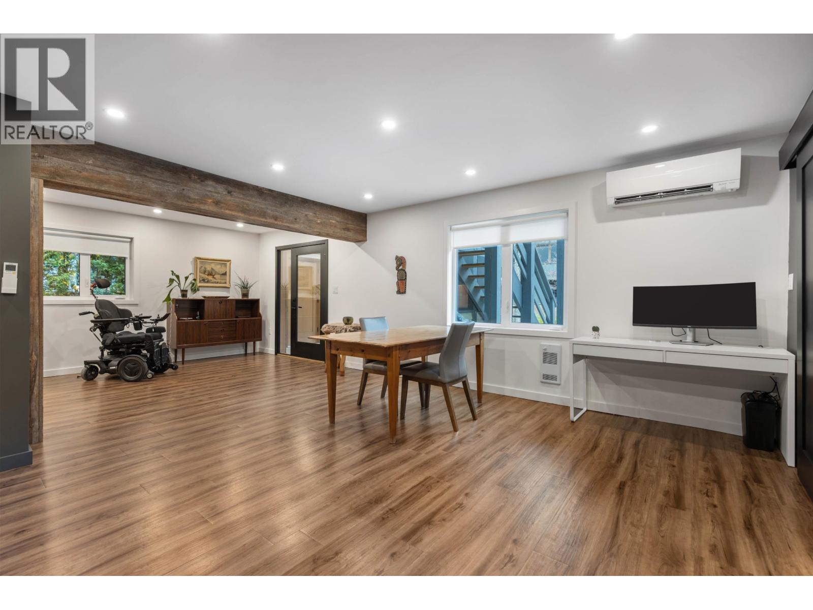 1469 OLIVE STREET, Pemberton