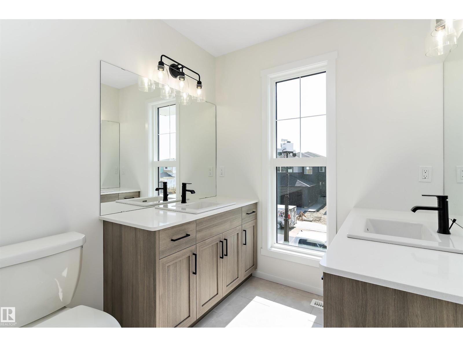 2382 Muckleplum Way SW, Edmonton