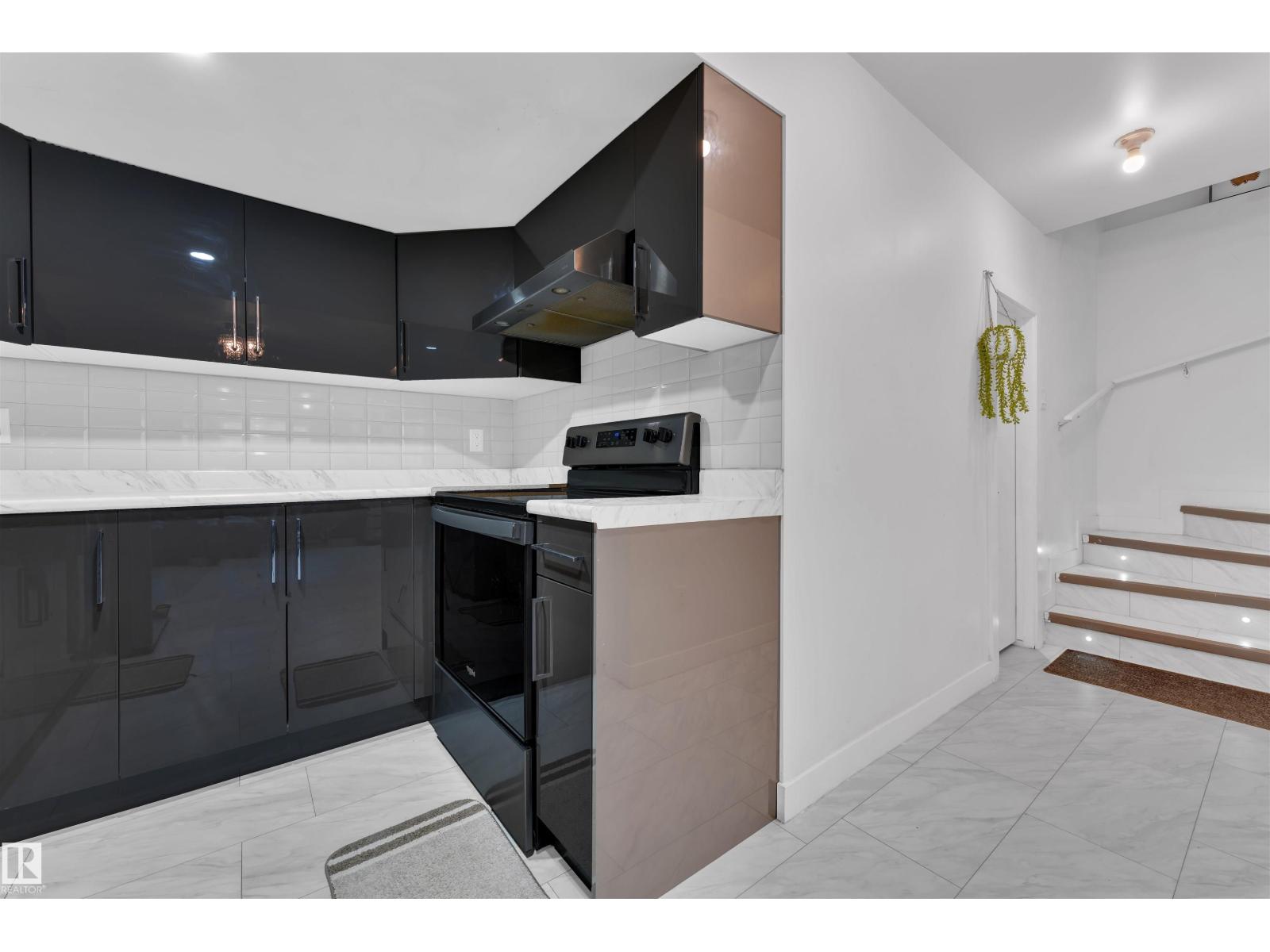 252 39 AV NW, Edmonton