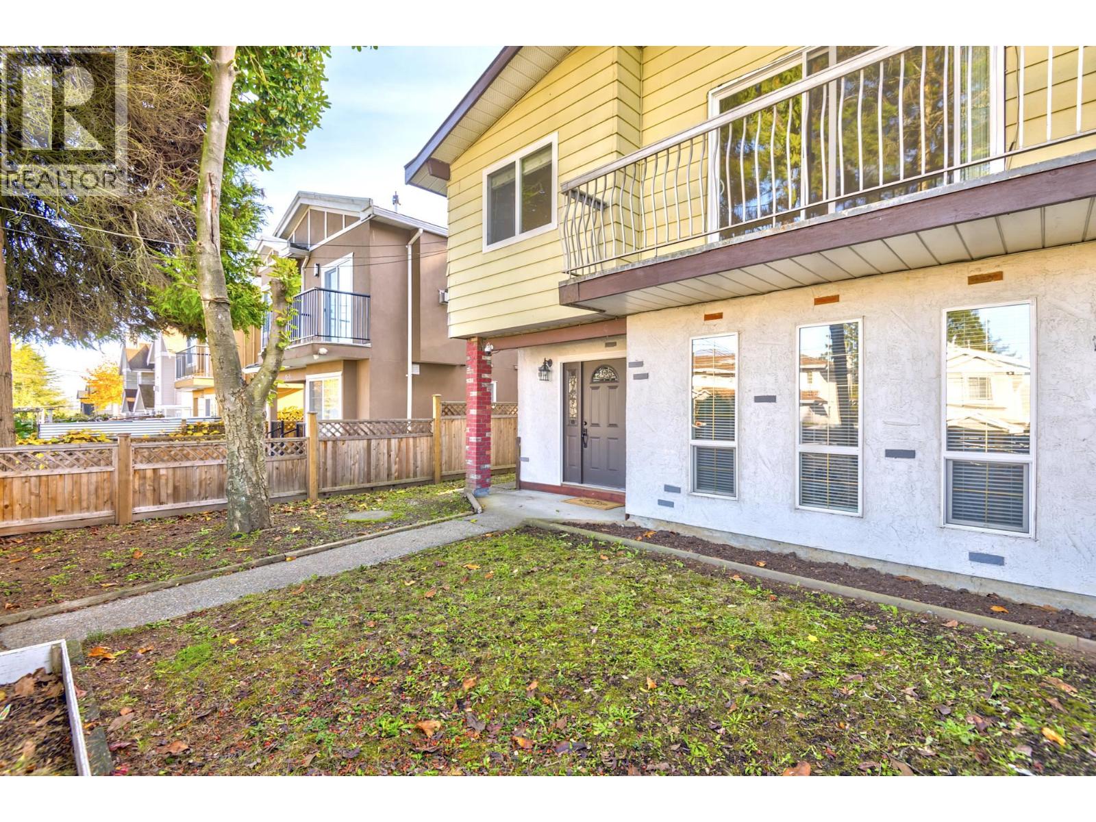 5842 WOODSWORTH STREET, Burnaby