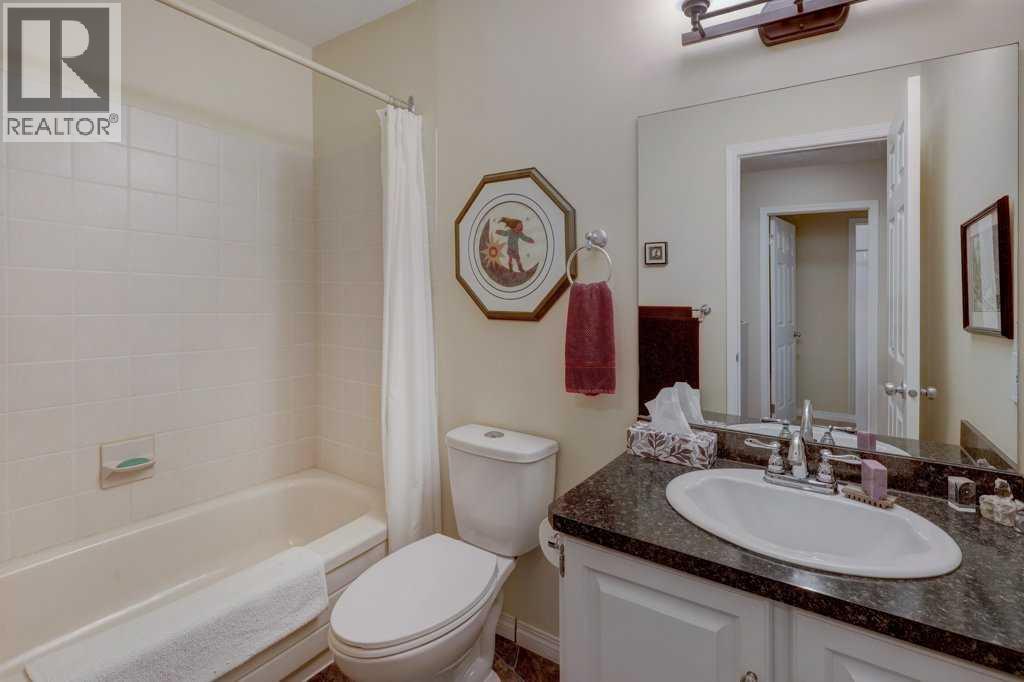 Single Family House 5 Level for Sale in  Hawkville Place NW Hawkwood Calgary 