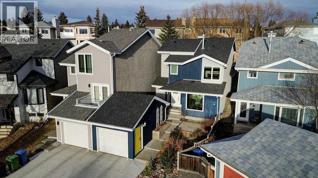 Single Family House 5 Level for Sale in  Hawkville Place NW Hawkwood Calgary 