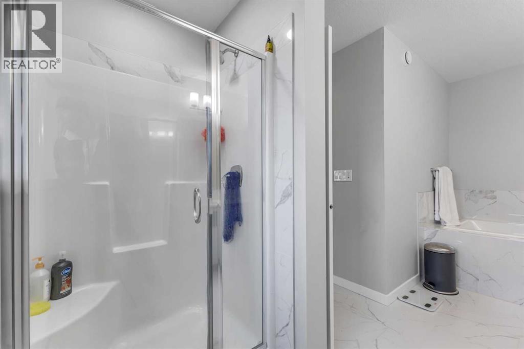 Single Family House for Sale in  Creekstone Circle SW Pine Creek Calgary 