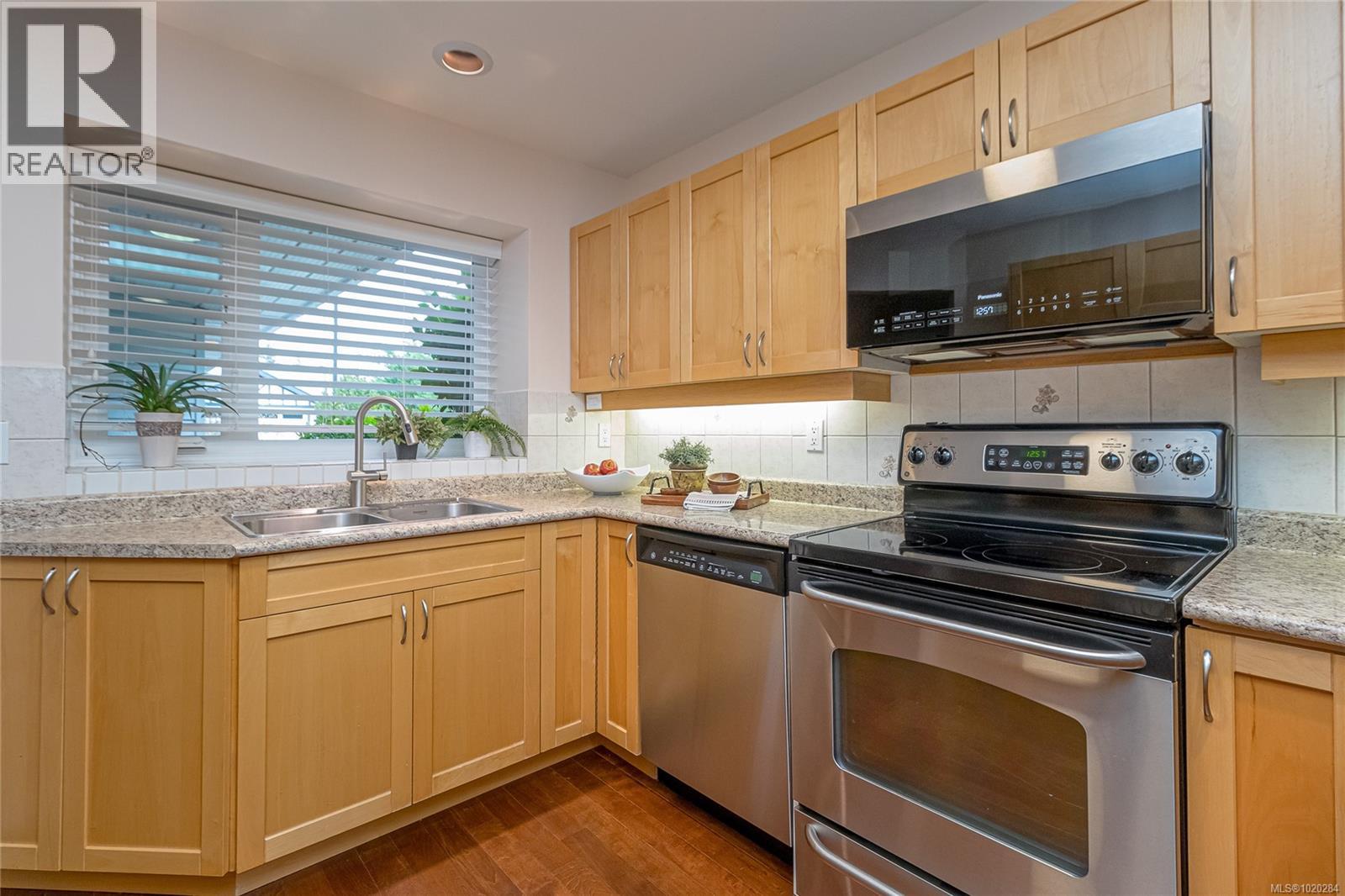 550 Fairways Pl, Cobble Hill