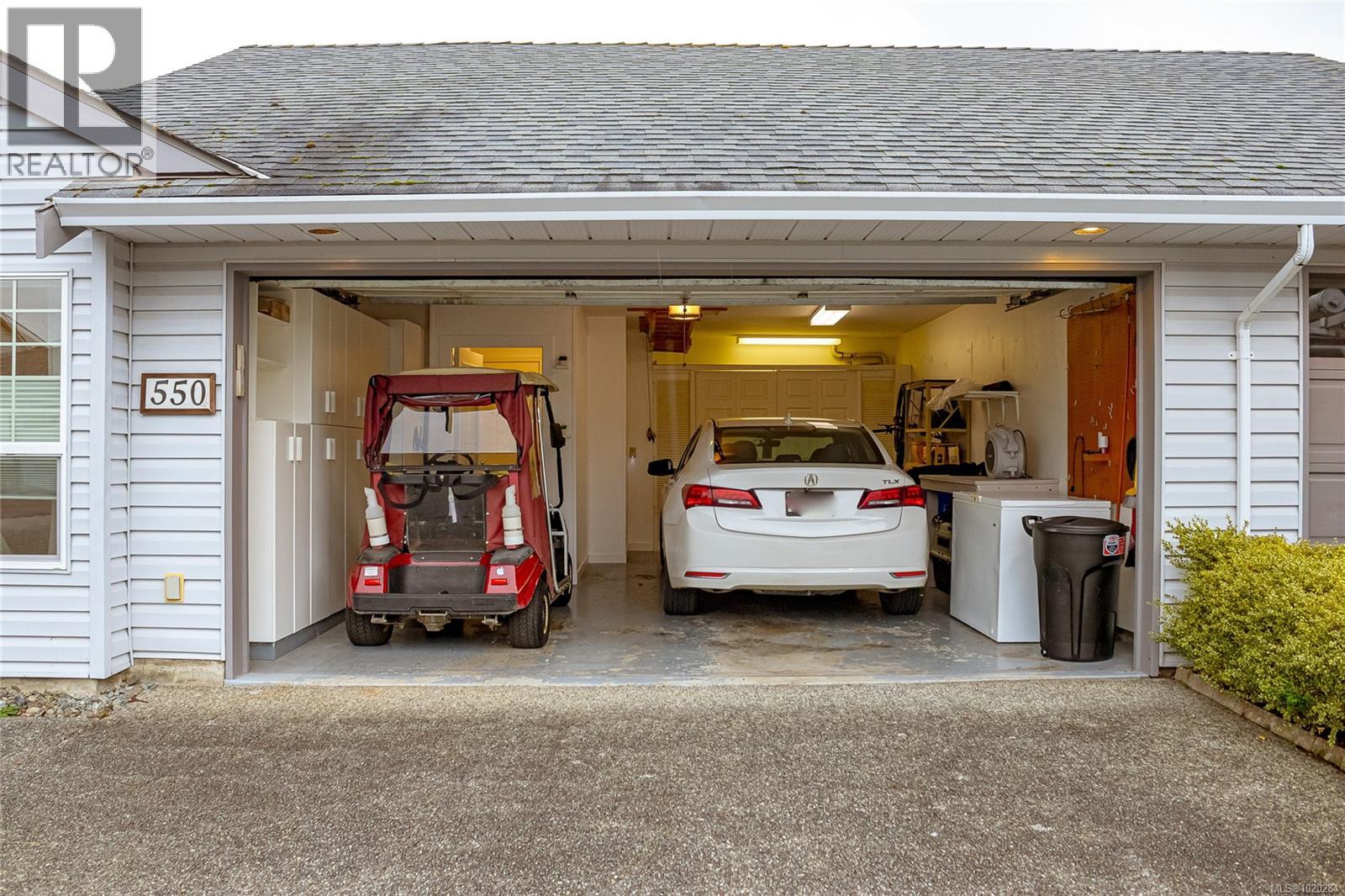 550 Fairways Pl, Cobble Hill