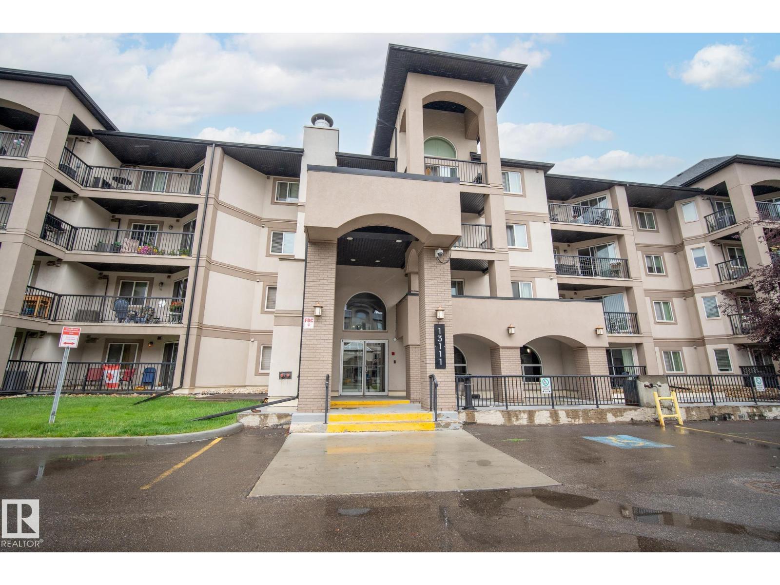#202 13111 140 AV NW, Edmonton
