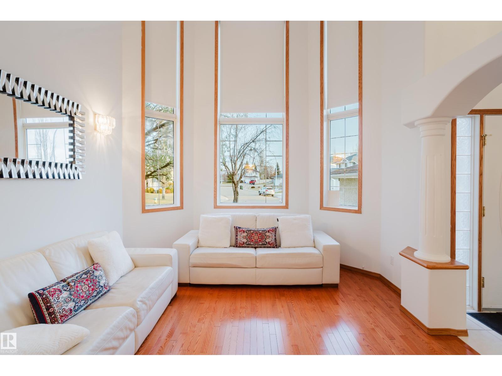 13054 158 AV NW, Edmonton