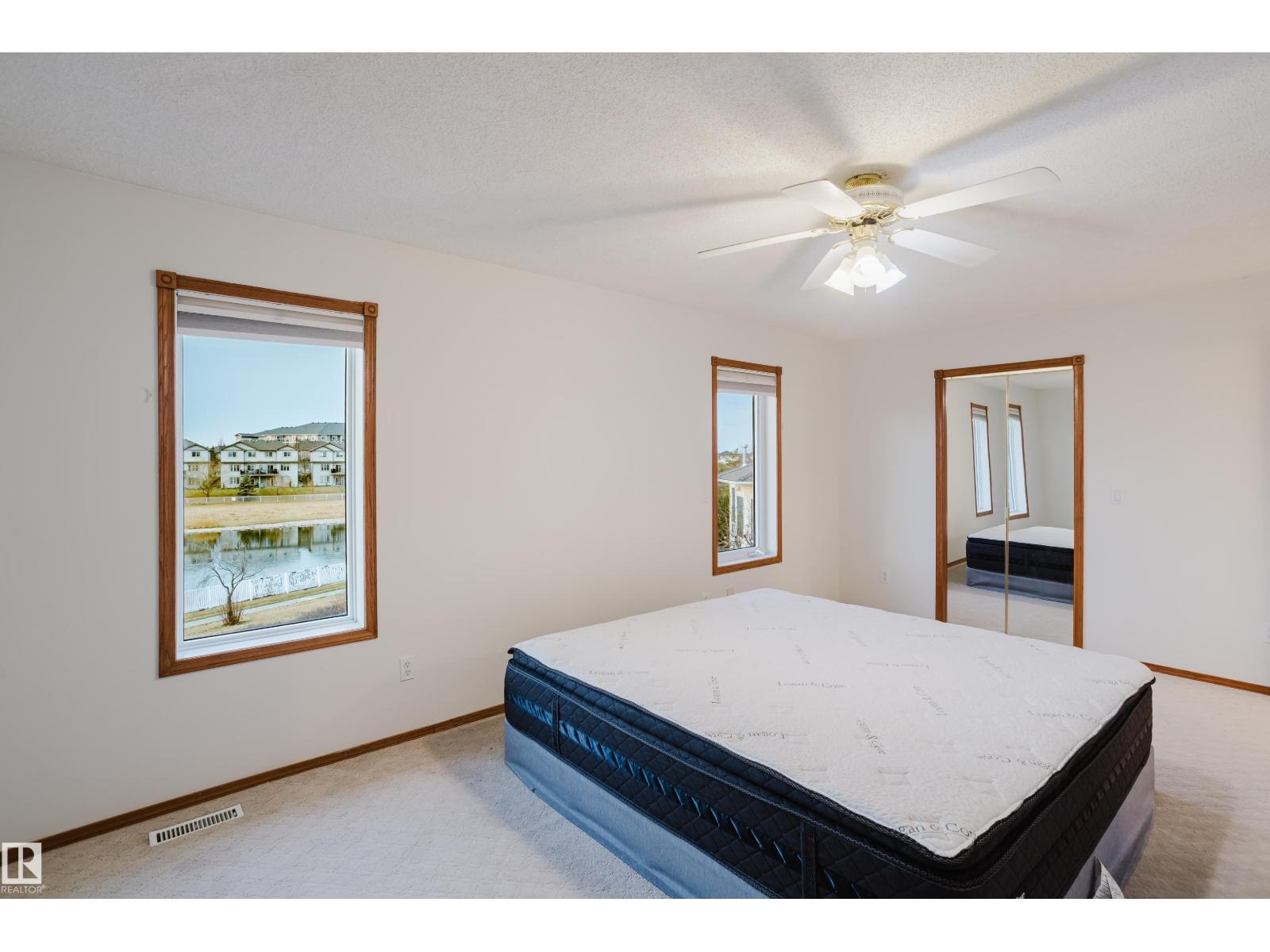 13054 158 AV NW, Edmonton