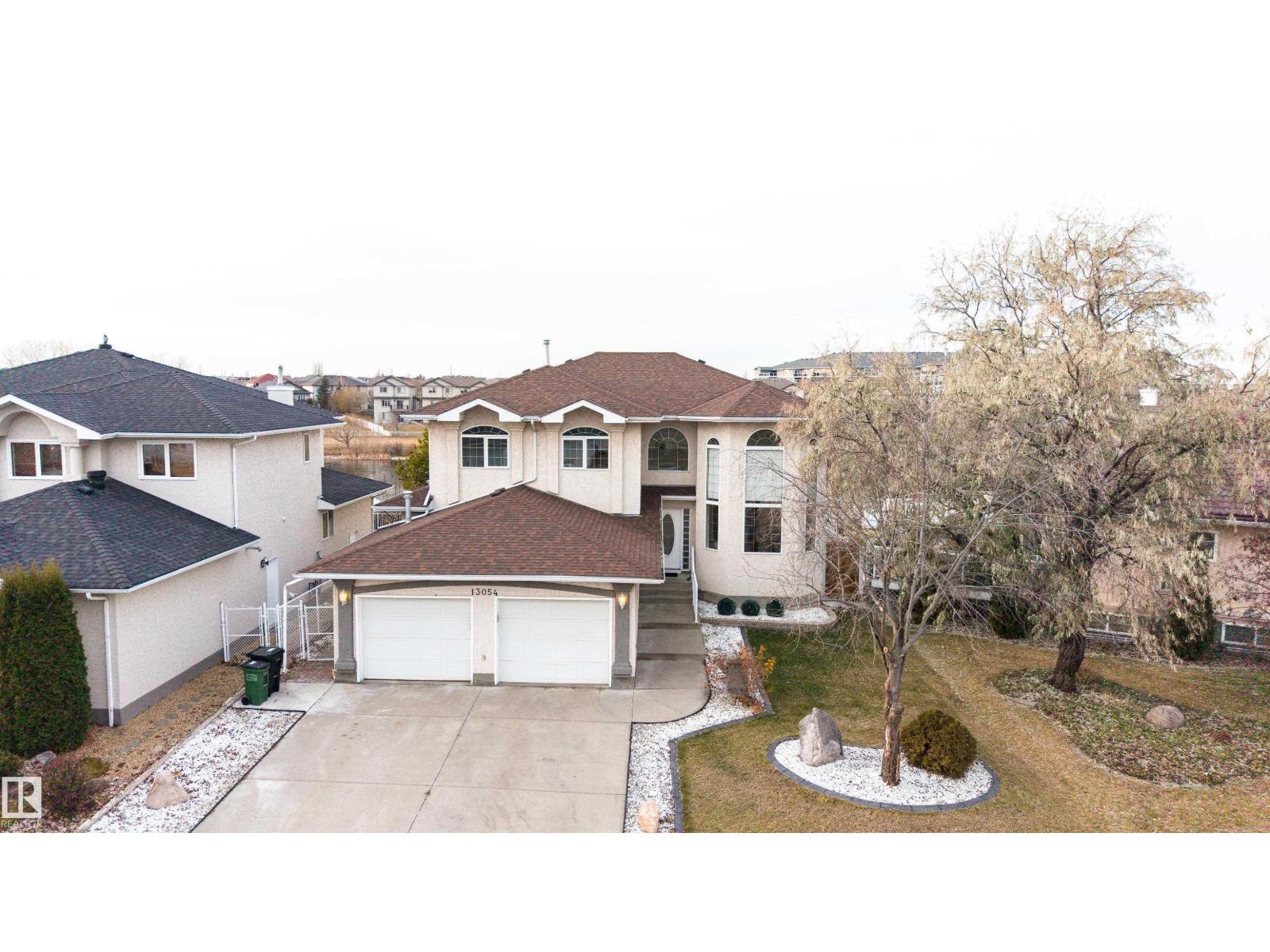 13054 158 AV NW, Edmonton