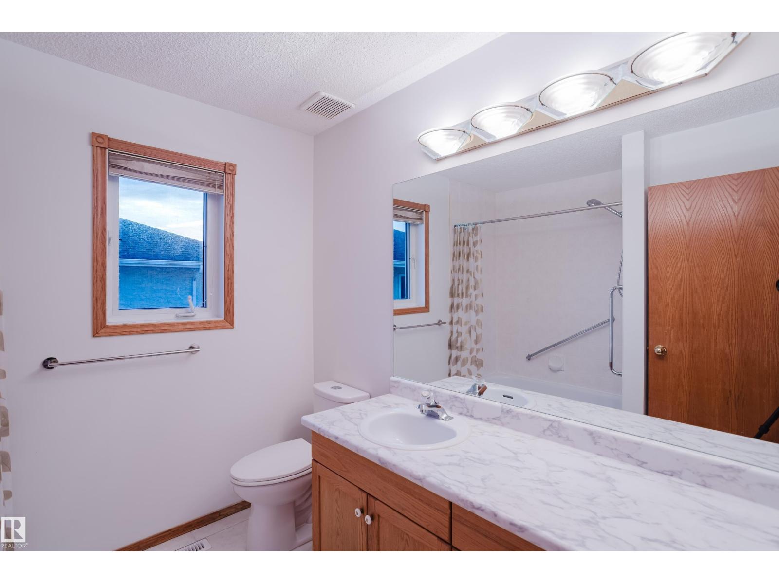 13054 158 AV NW, Edmonton