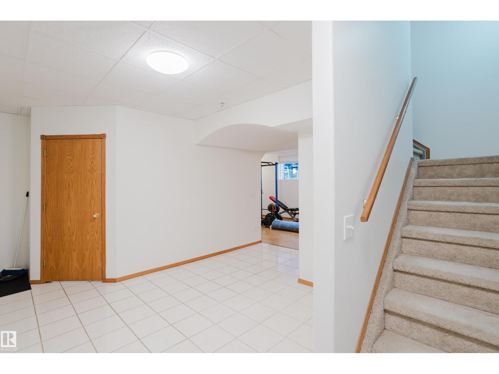 13054 158 AV NW, Edmonton