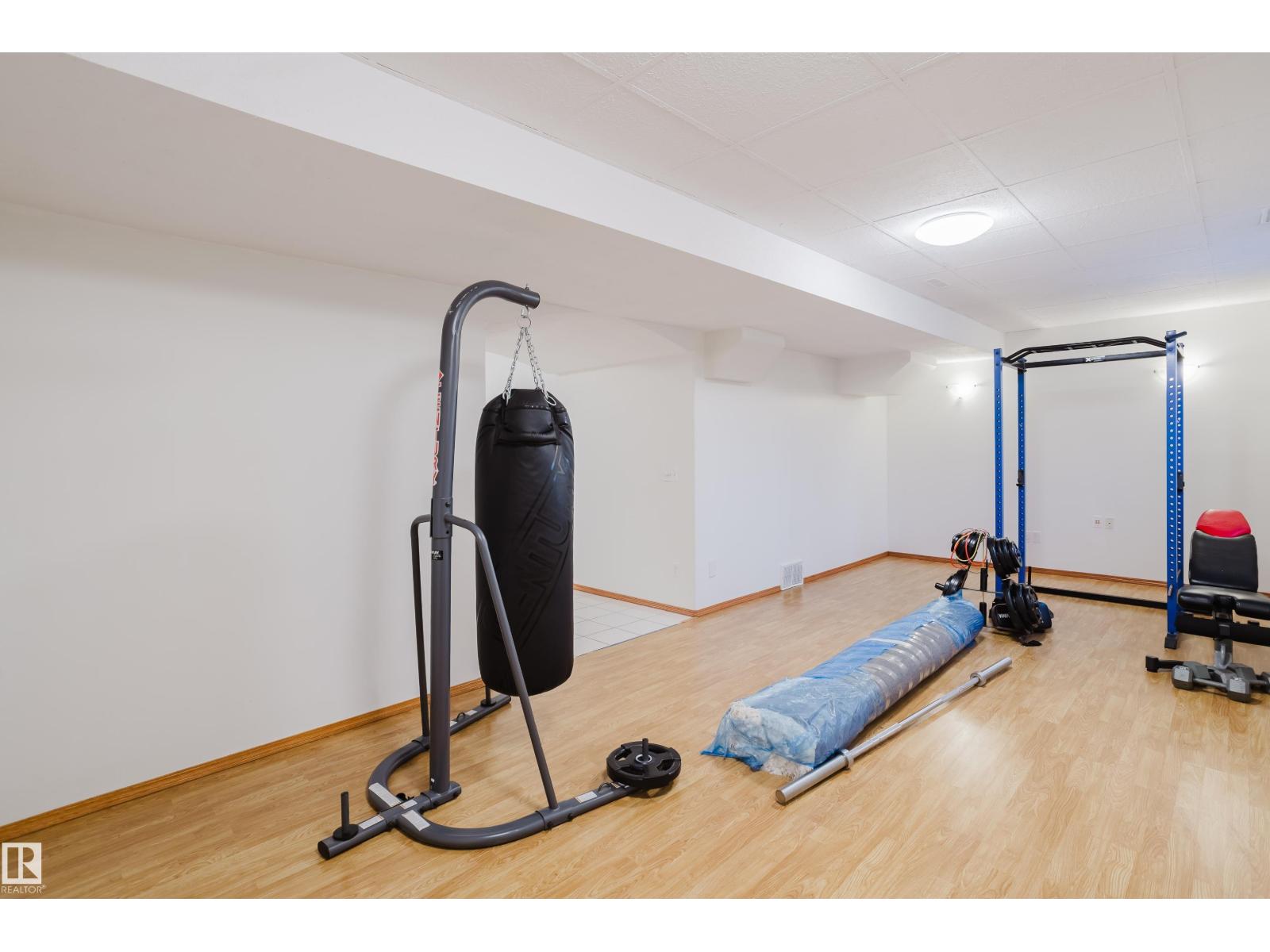 13054 158 AV NW, Edmonton