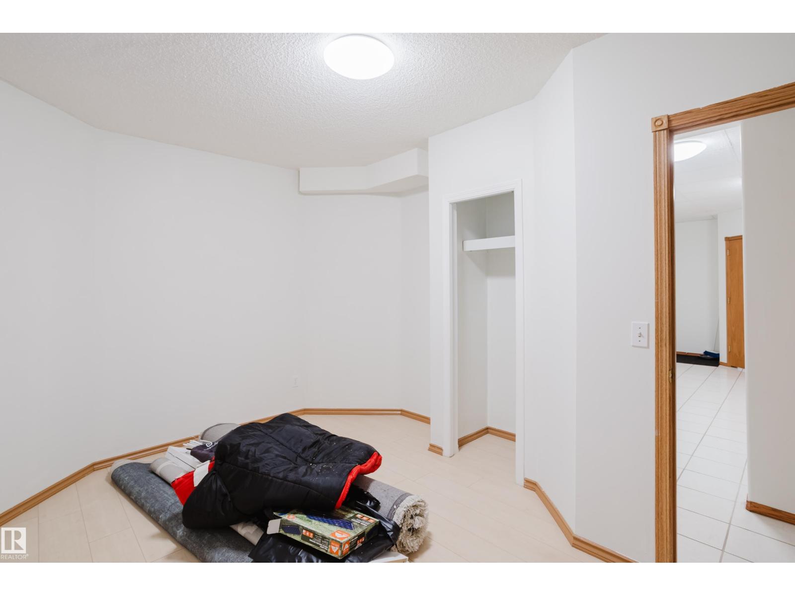 13054 158 AV NW, Edmonton