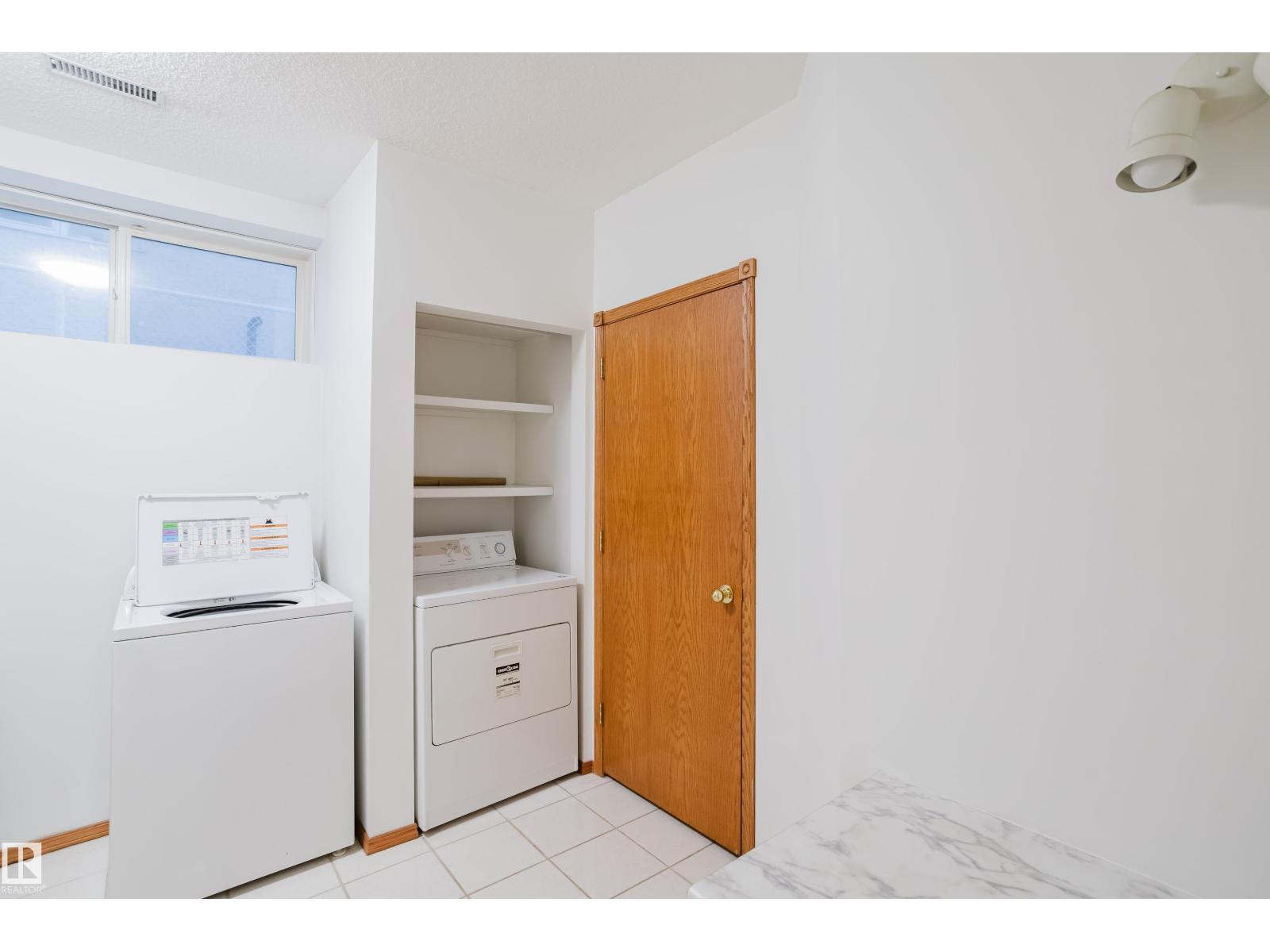 13054 158 AV NW, Edmonton