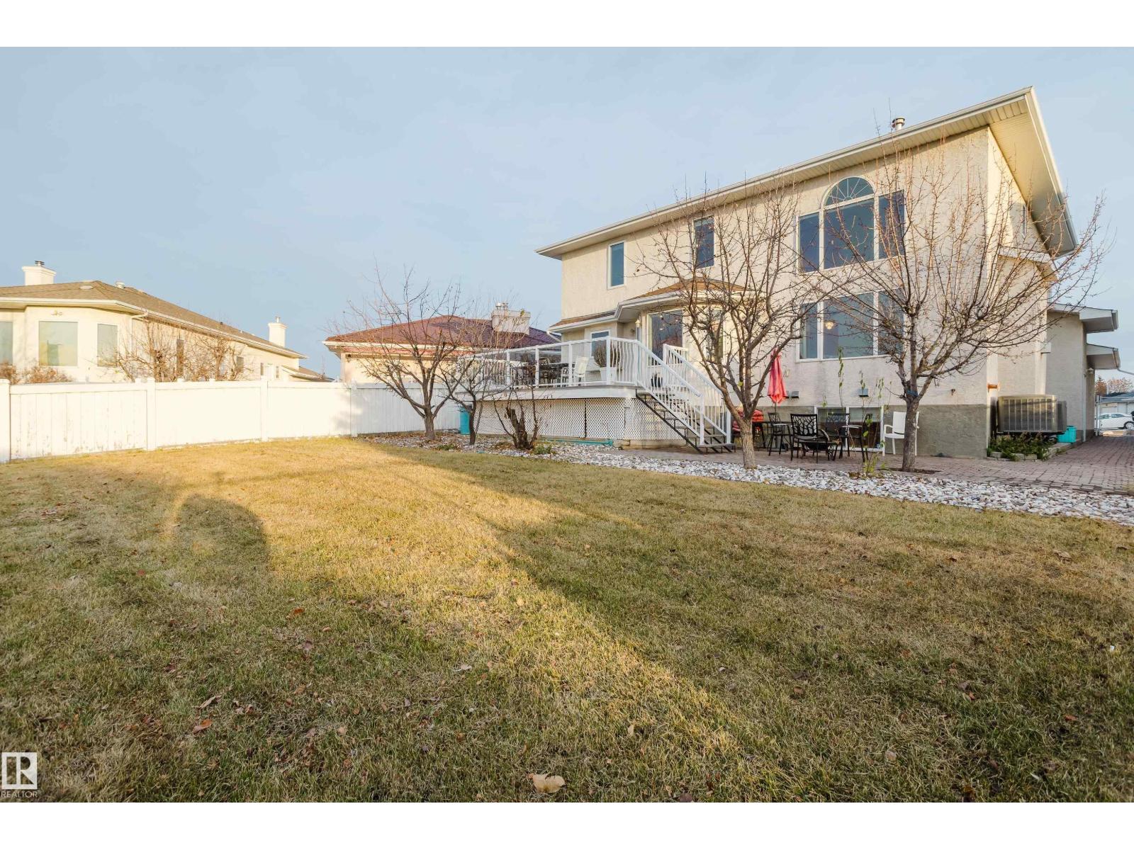 13054 158 AV NW, Edmonton