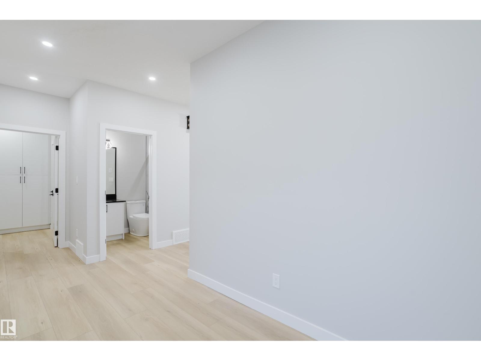 15108 14 ST NW, Edmonton