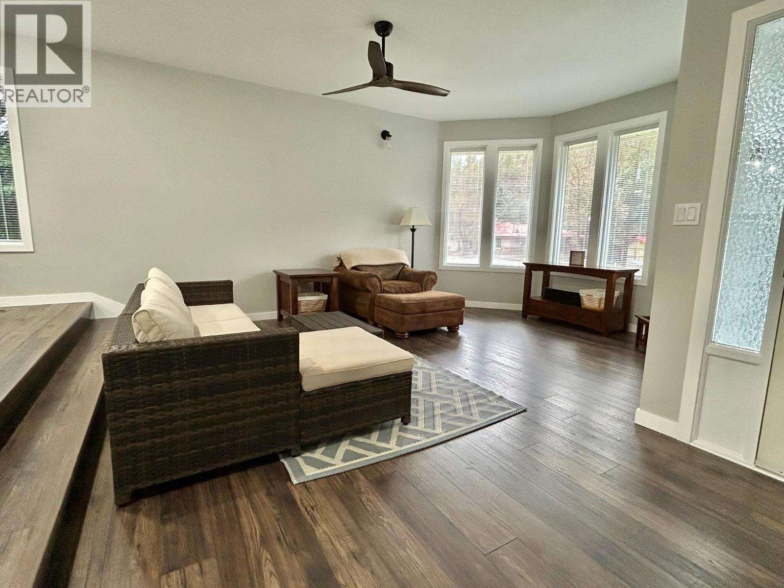 1884 COALSHUTE Road, Grand Forks