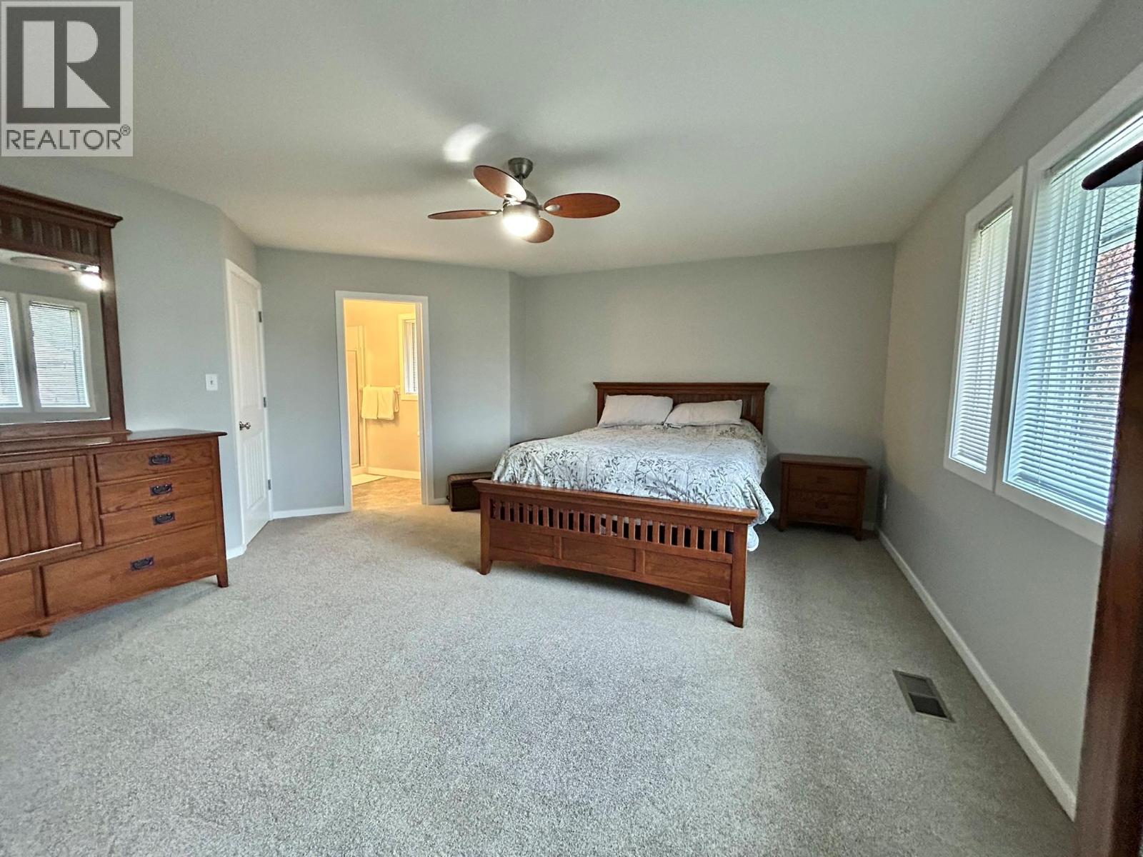 1884 COALSHUTE Road, Grand Forks