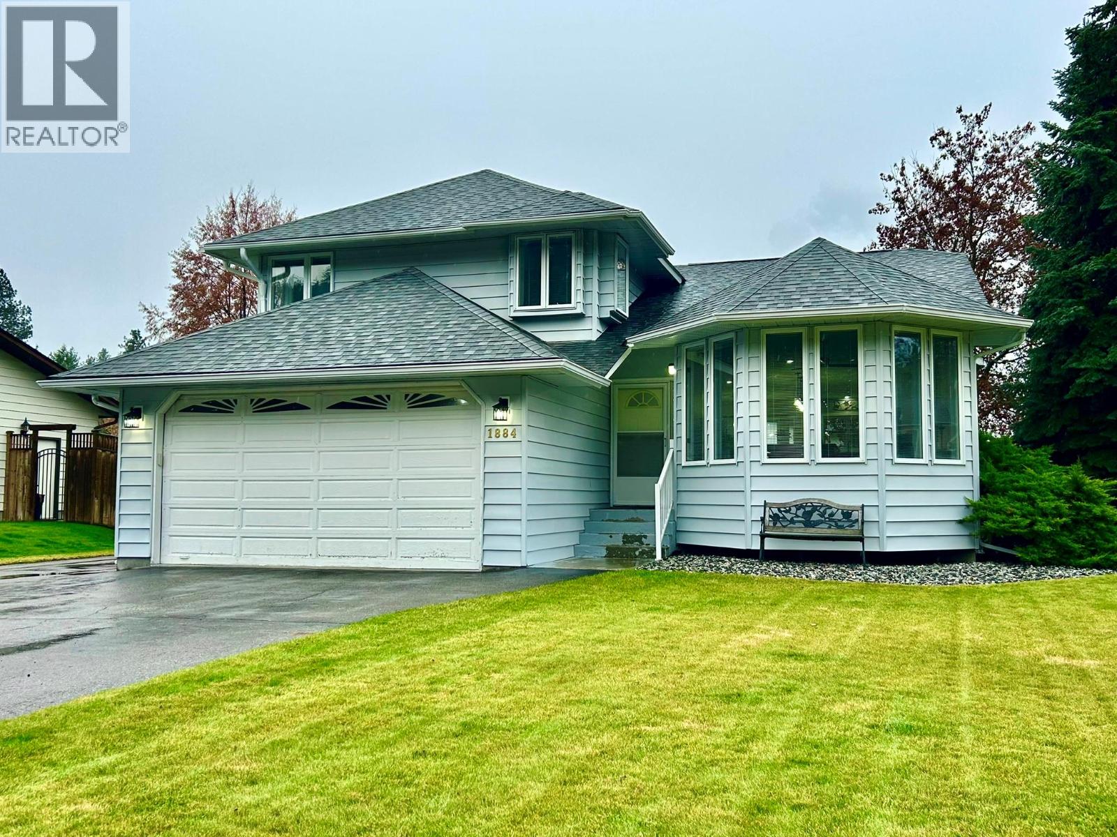 1884 COALSHUTE Road, Grand Forks