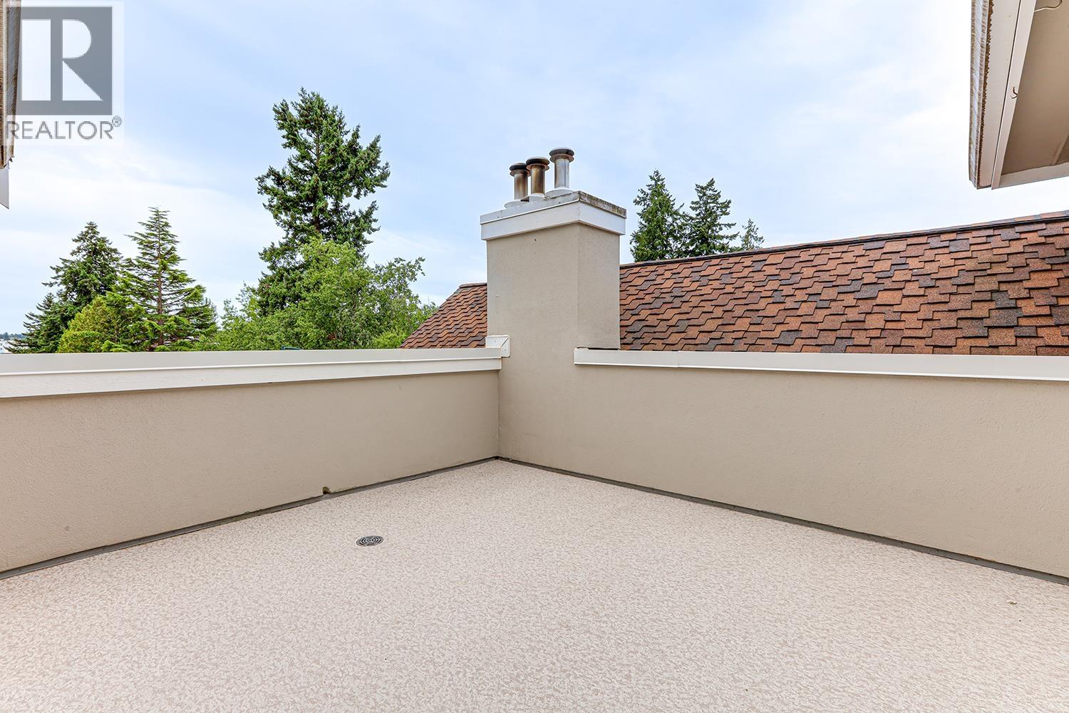 402 5500 13A AVENUE, Delta