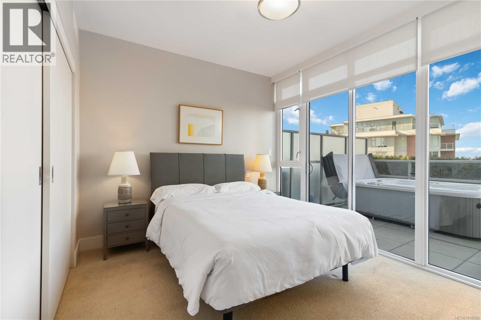 303 83 Saghalie Road, Victoria