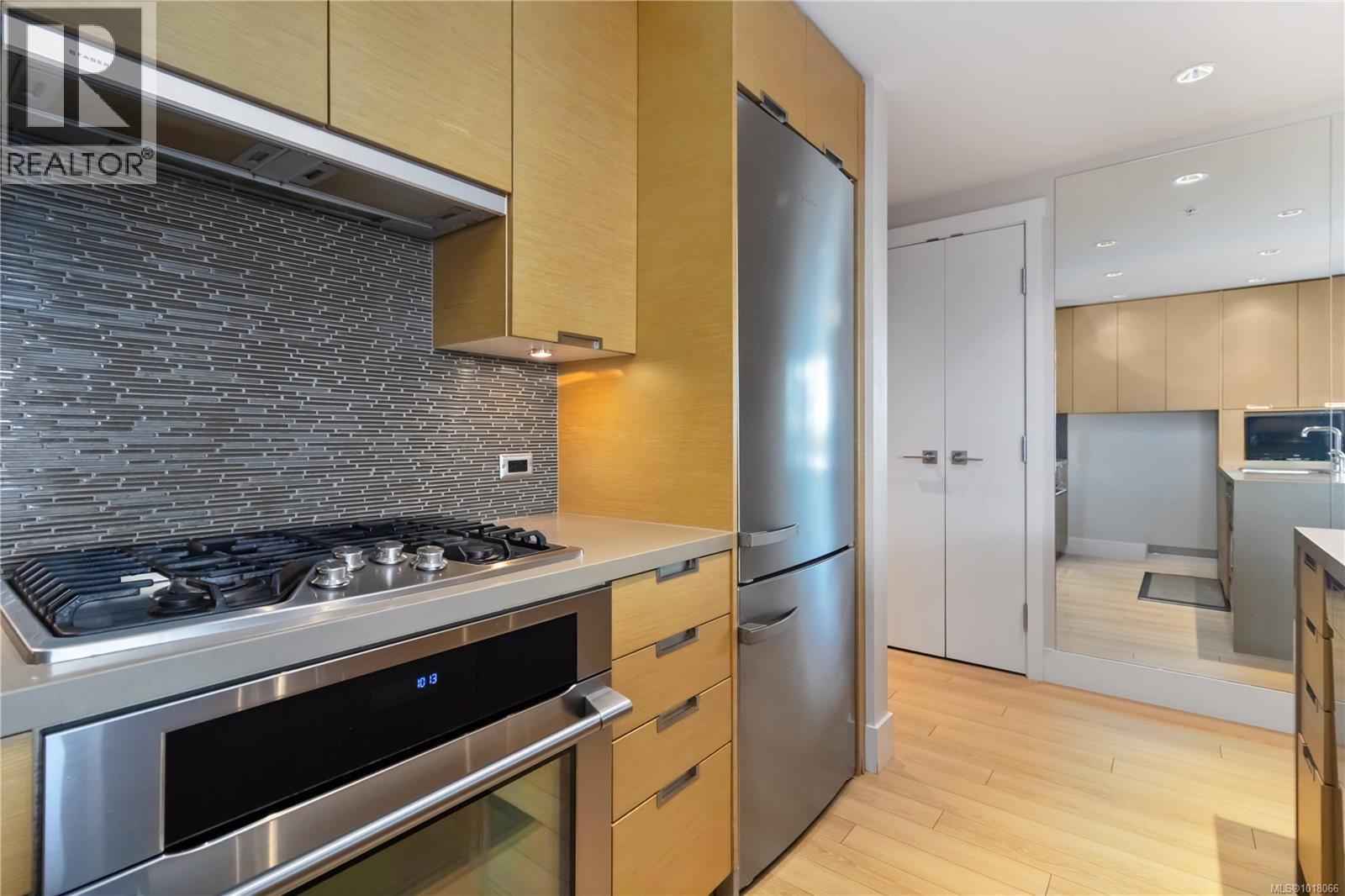 303 83 Saghalie Road, Victoria