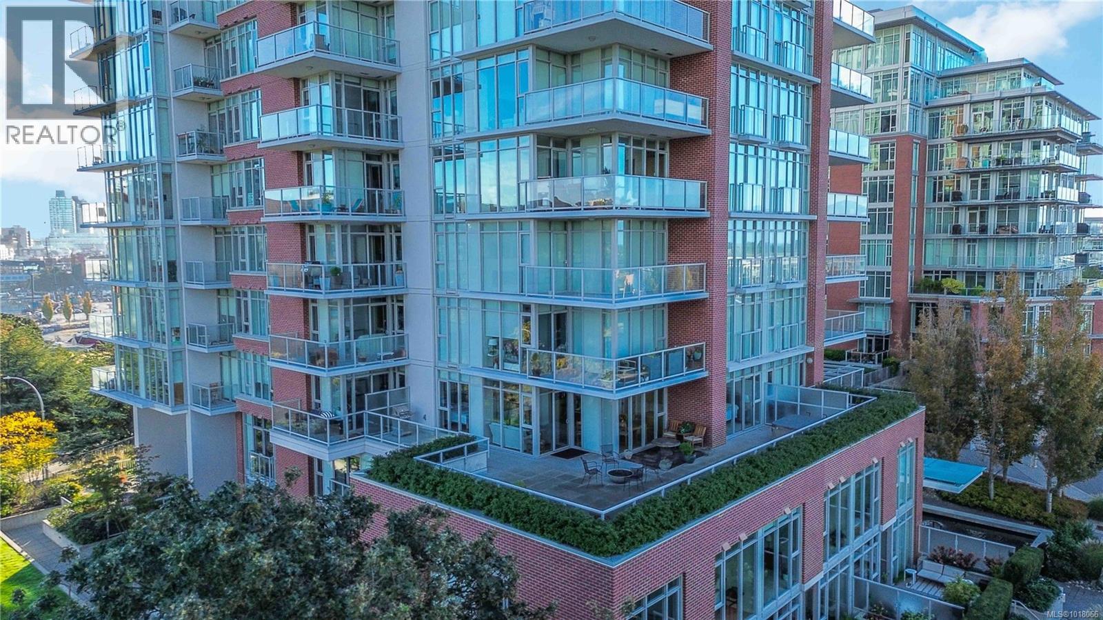 303 83 Saghalie Road, Victoria