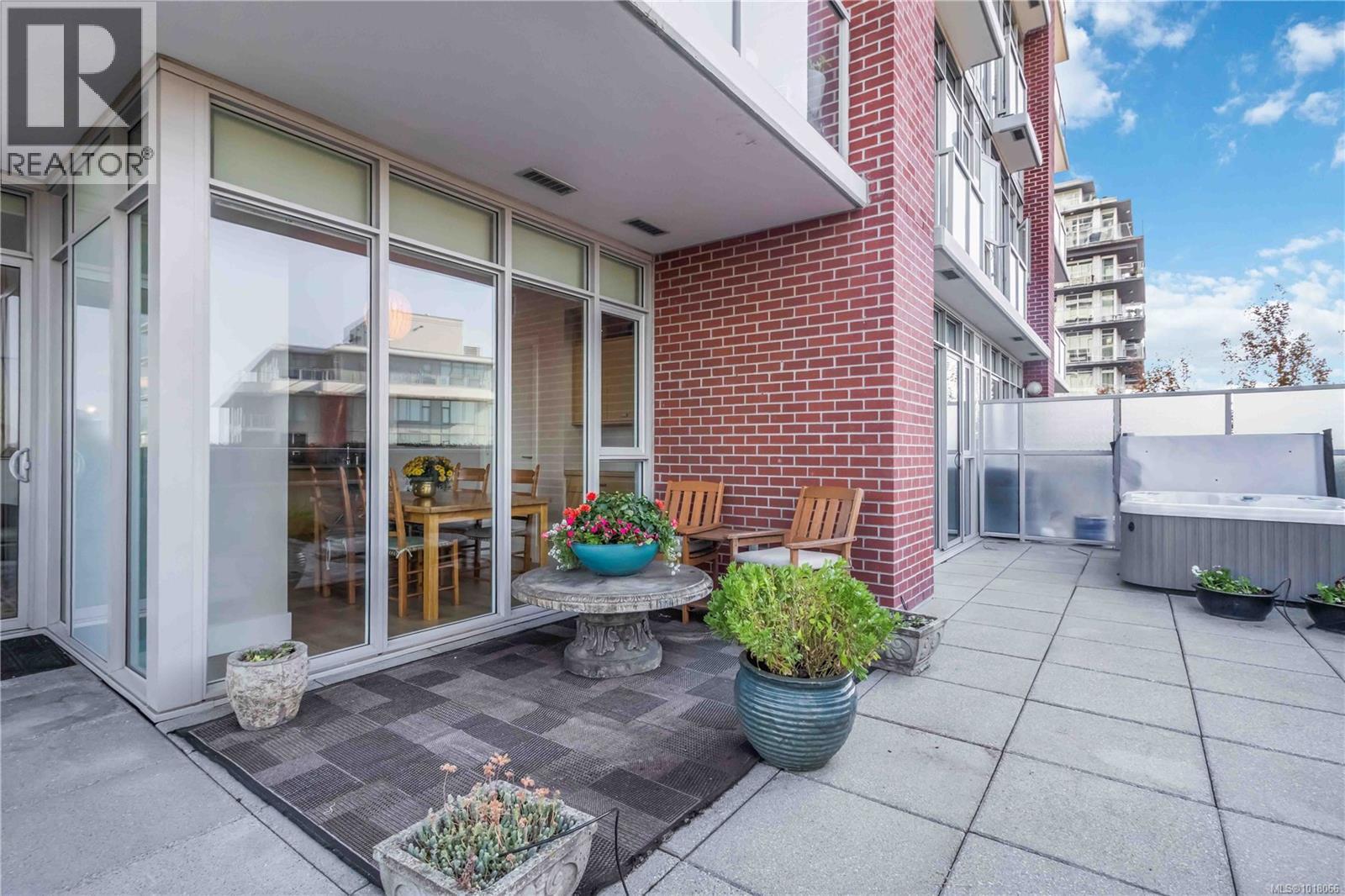 303 83 Saghalie Road, Victoria