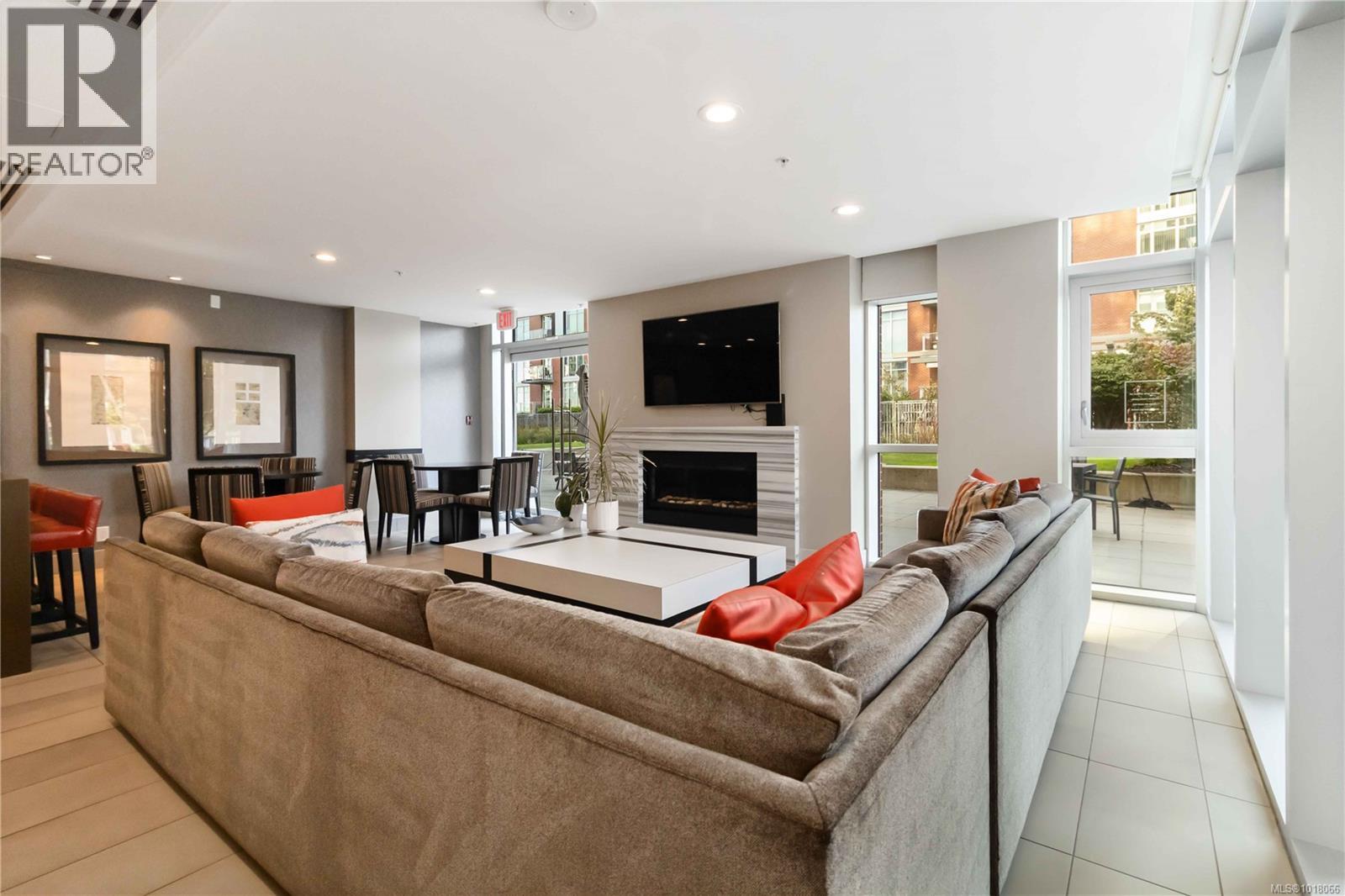 303 83 Saghalie Road, Victoria