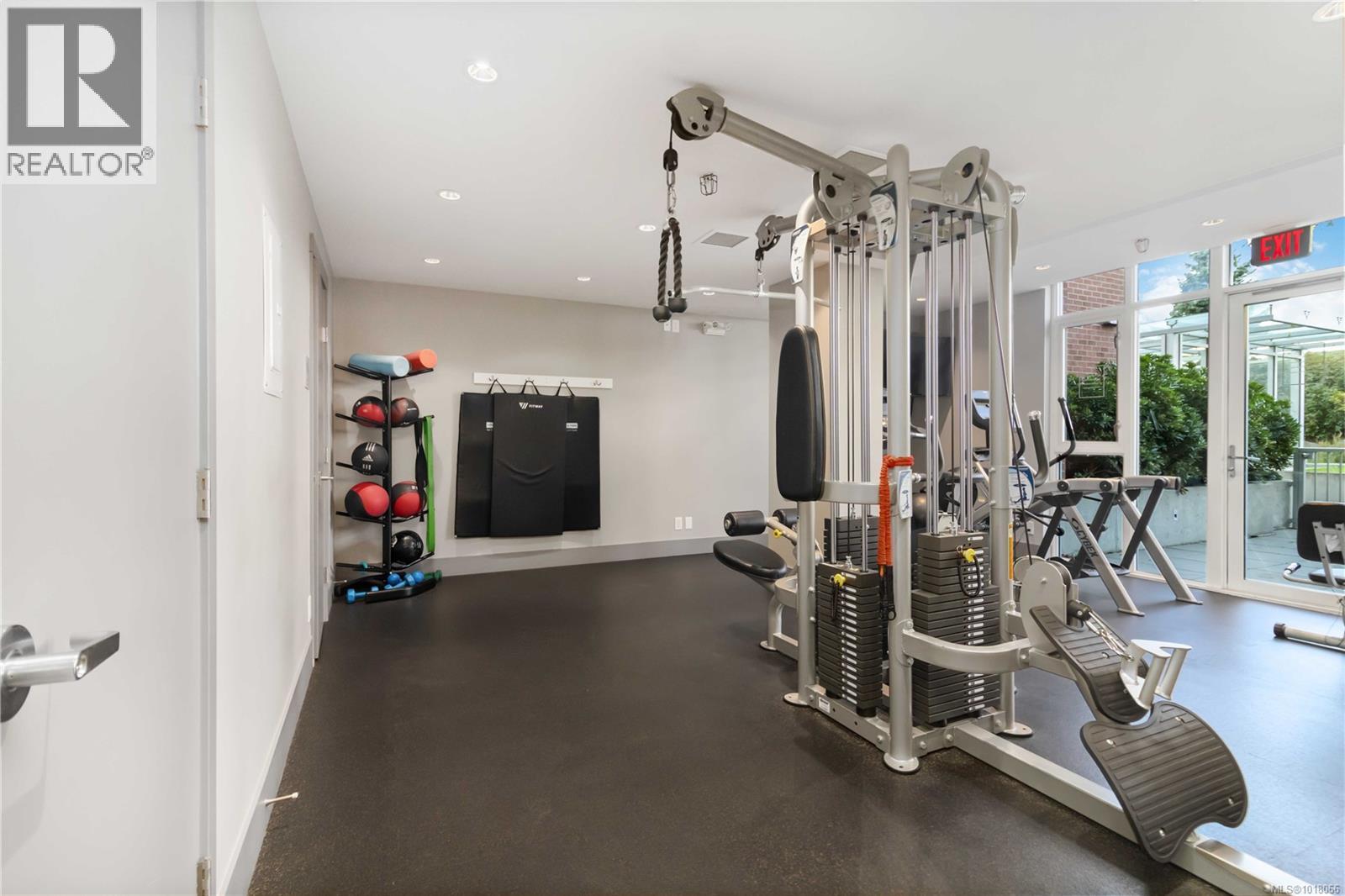 303 83 Saghalie Road, Victoria