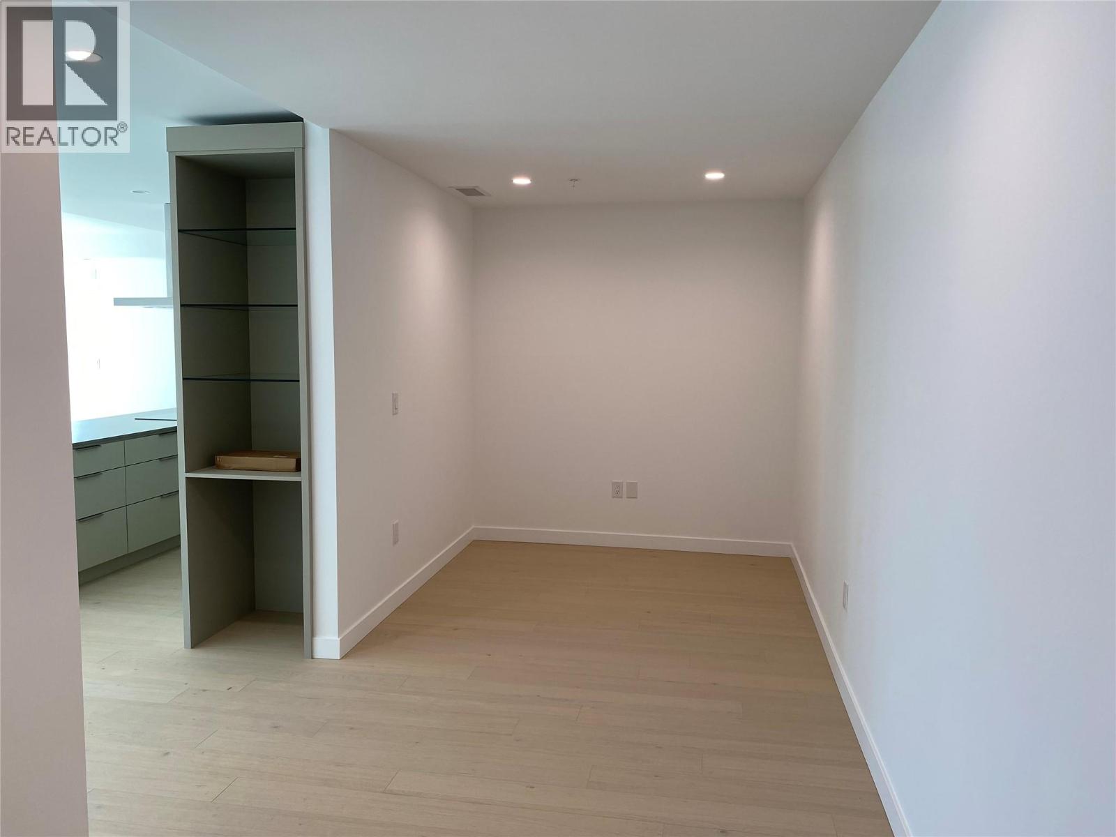 13419 Lakeshore Drive S Unit# 101, Summerland