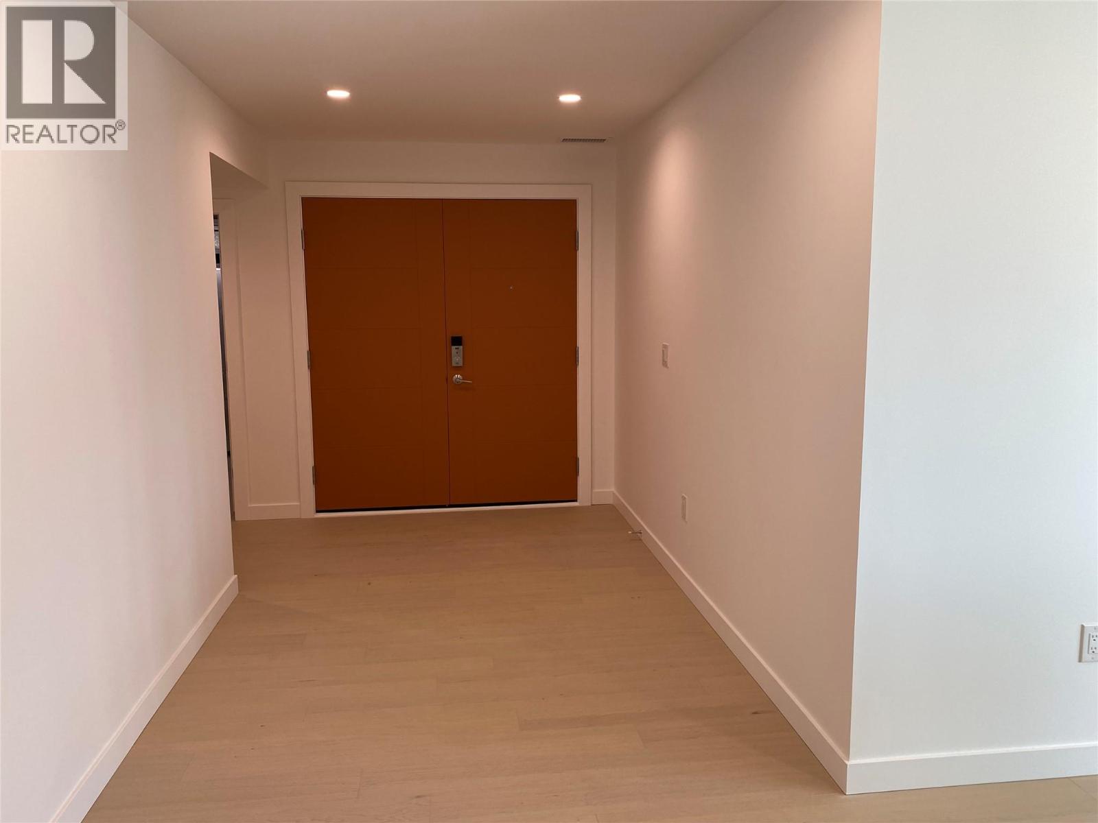 13419 Lakeshore Drive S Unit# 101, Summerland