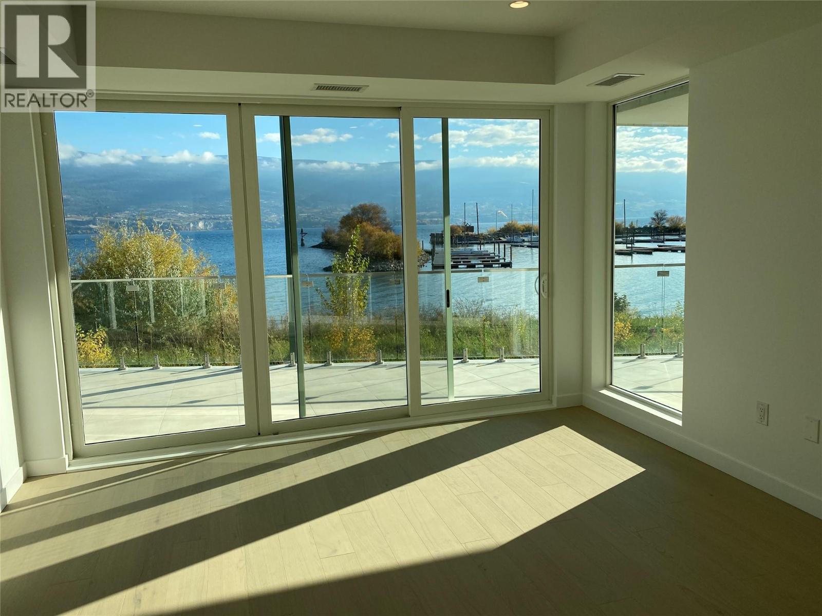 13419 Lakeshore Drive S Unit# 101, Summerland