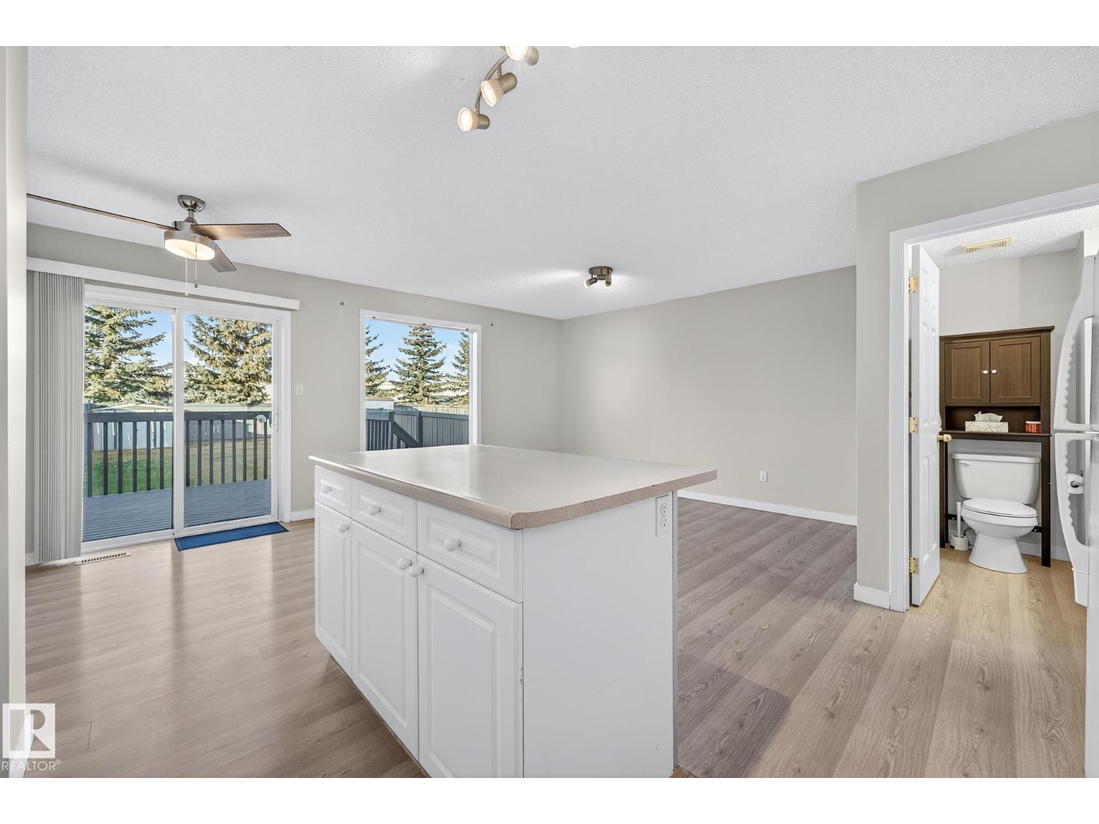 1094 BARNES WY SW, Edmonton